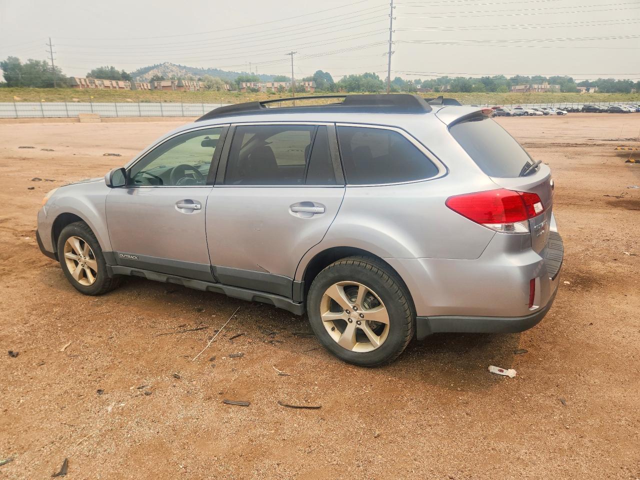 2013 Subaru Outback 2.5i Limited Silver vin: 4S4BRCJC6D3211955