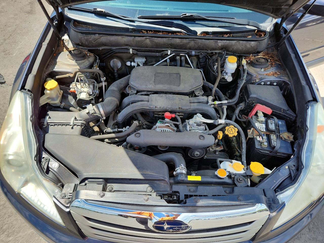 2012 Subaru Outback 2.5i Limited Gray vin: 4S4BRCJC7C3200199