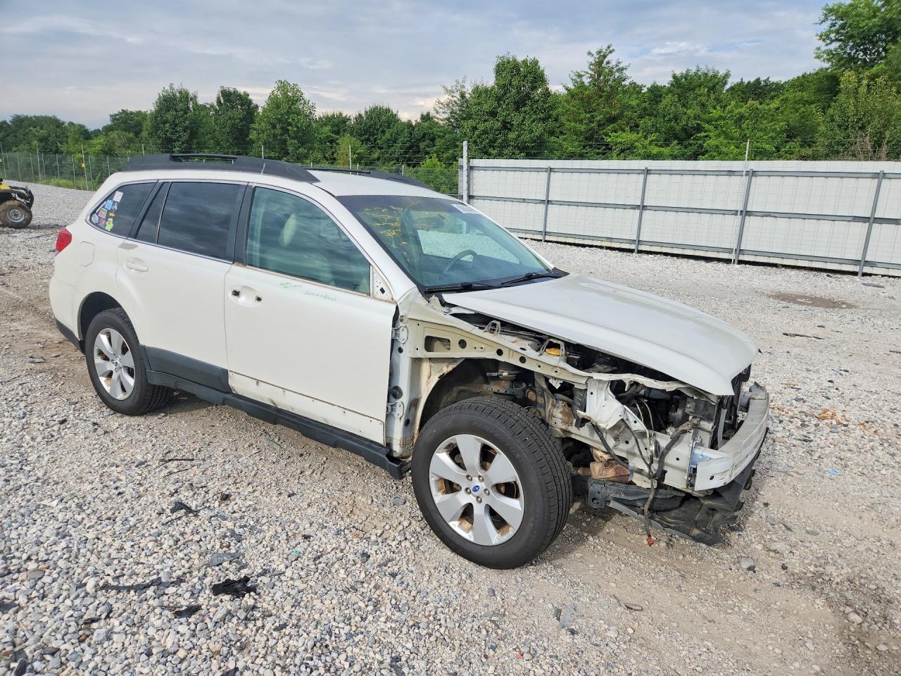 2012 Subaru Outback 2.5i Limited White vin: 4S4BRCJC7C3247992