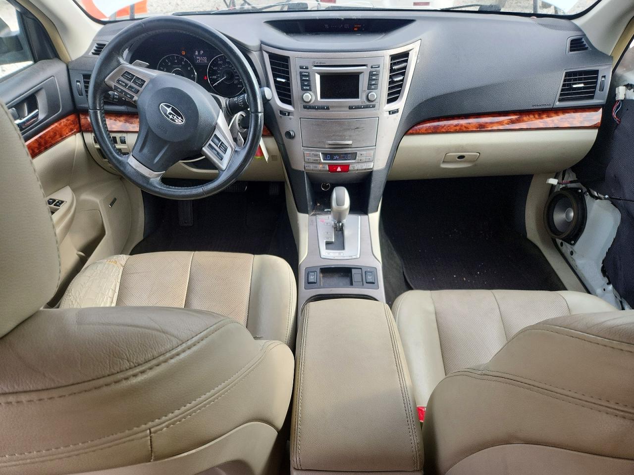 2012 Subaru Outback 2.5i Limited White vin: 4S4BRCJC7C3247992
