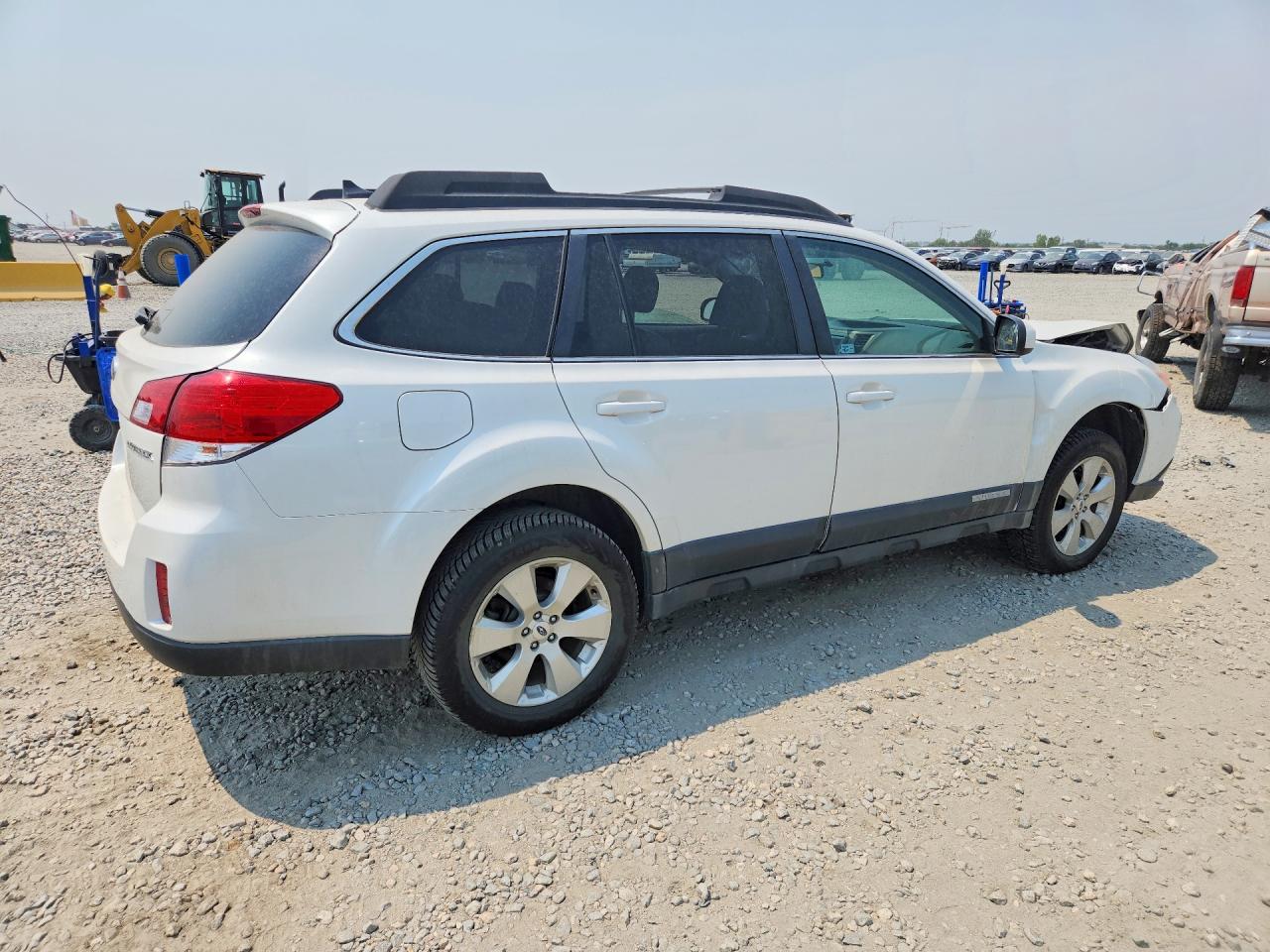 2012 Subaru Outback 2.5i Limited White vin: 4S4BRCJCXC3280825