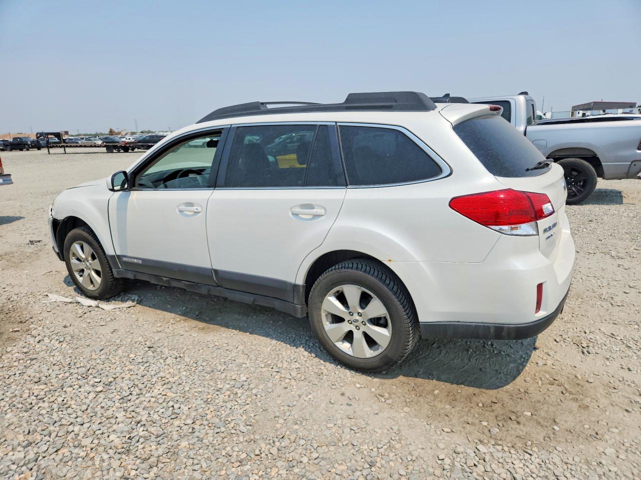 2012 Subaru Outback 2.5i Limited White vin: 4S4BRCJCXC3280825