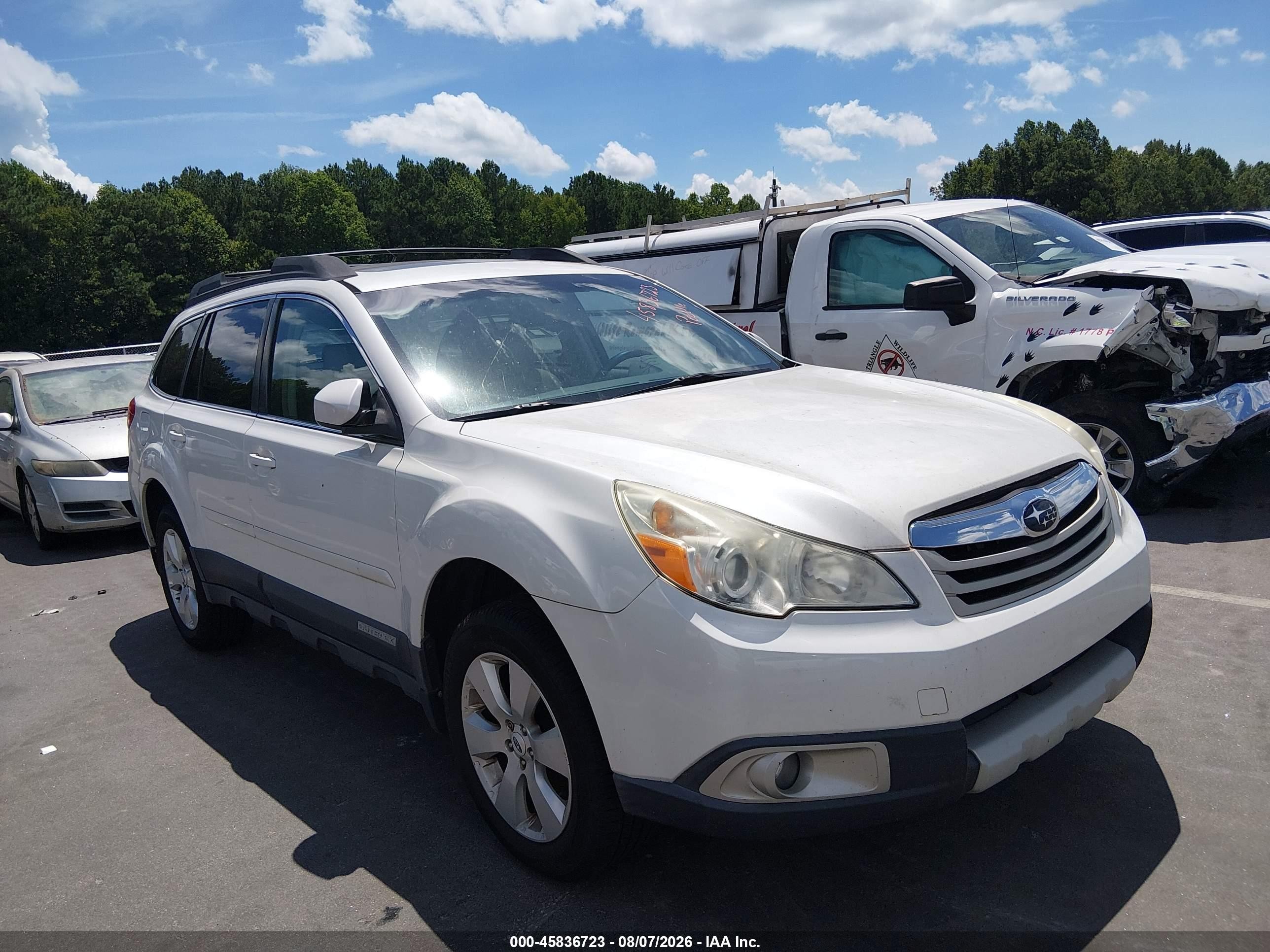 2012 Subaru Outback 2.5i Limited White vin: 4S4BRCKC0C3296885