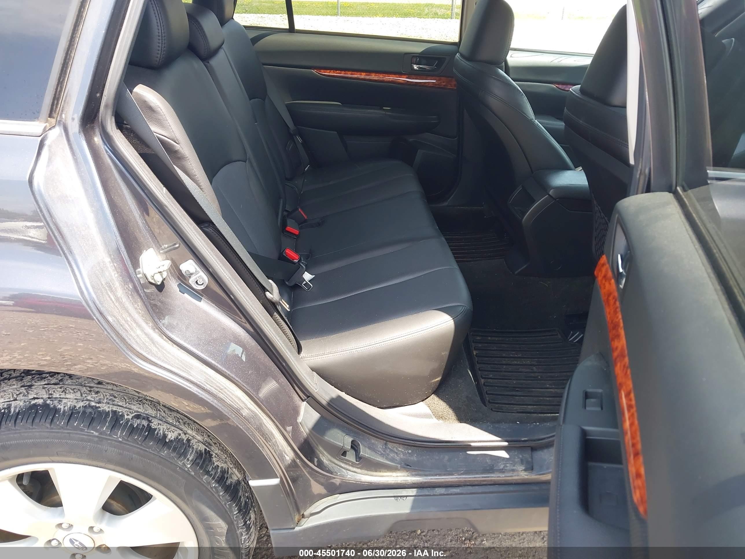 2012 Subaru Outback 2.5i Limited Gray vin: 4S4BRCKC0C3297082