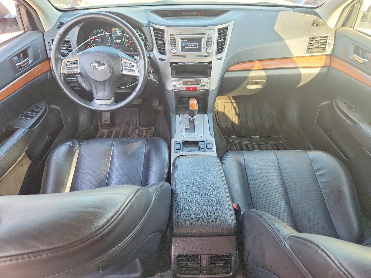 2013 Subaru Outback 2.5i Limited Silver vin: 4S4BRCKC0D3234811