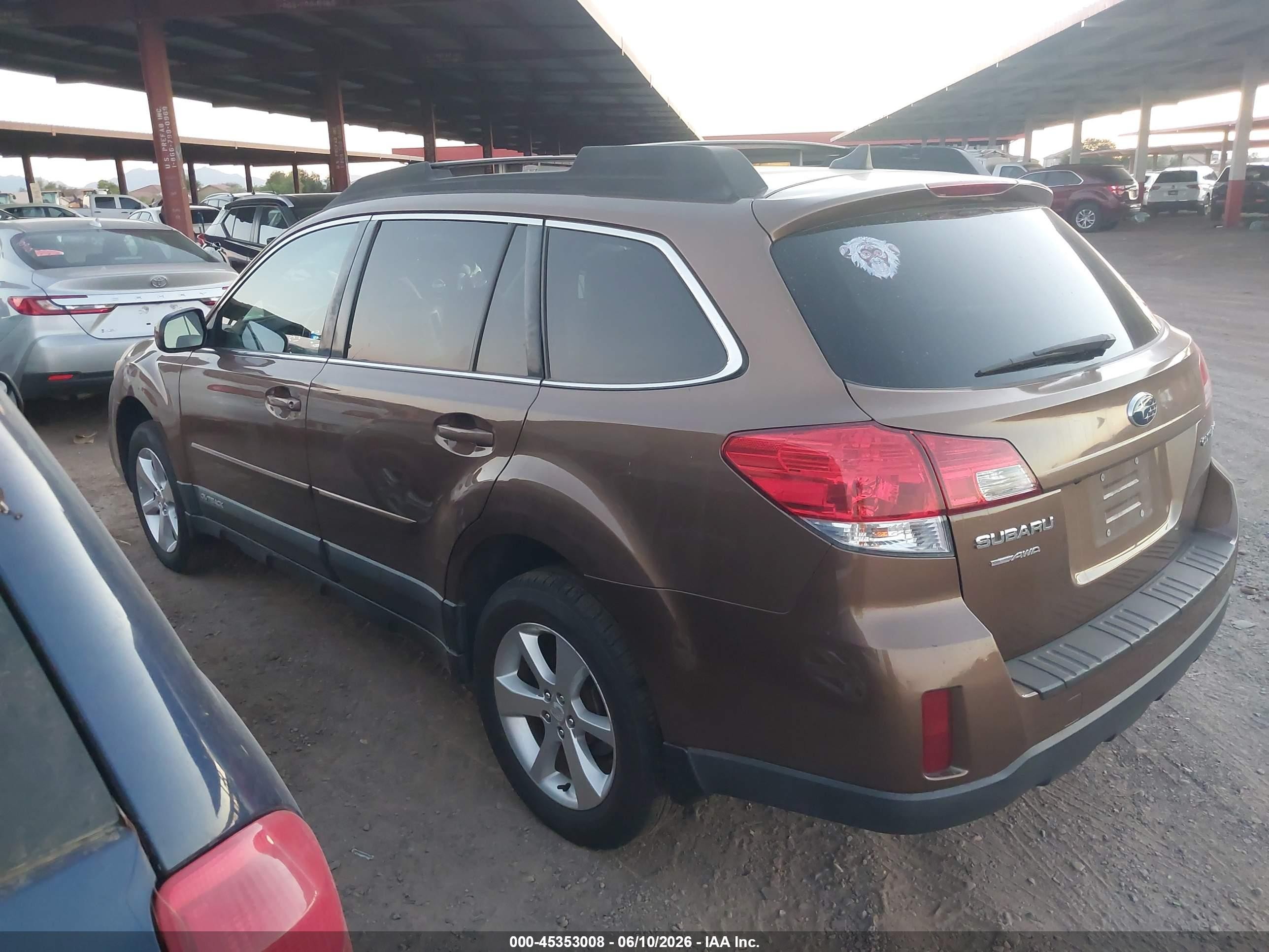 2013 Subaru Outback 2.5i Limited Brown vin: 4S4BRCKC0D3268800