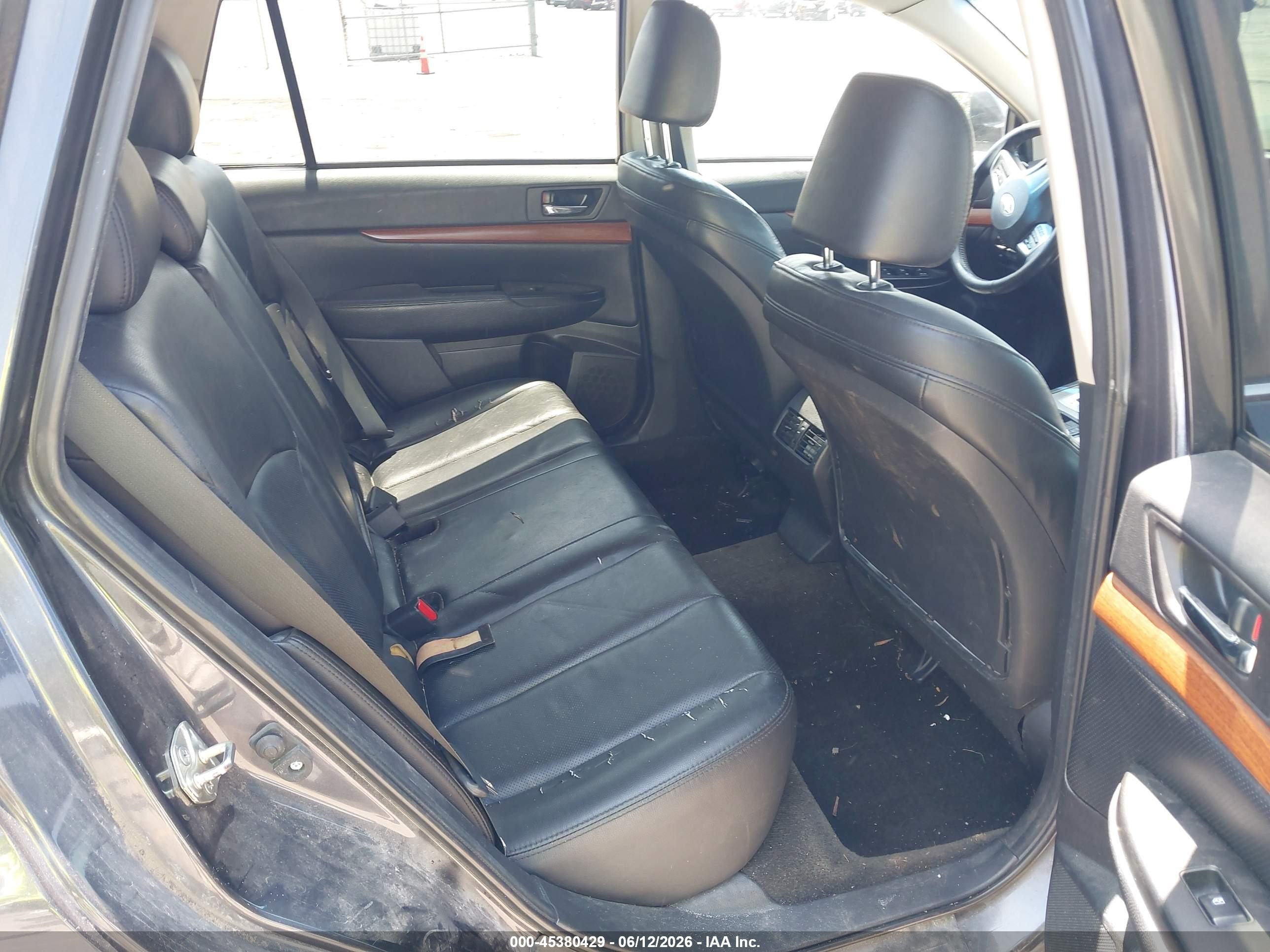 2013 Subaru Outback 2.5i Limited Gray vin: 4S4BRCKC0D3285287