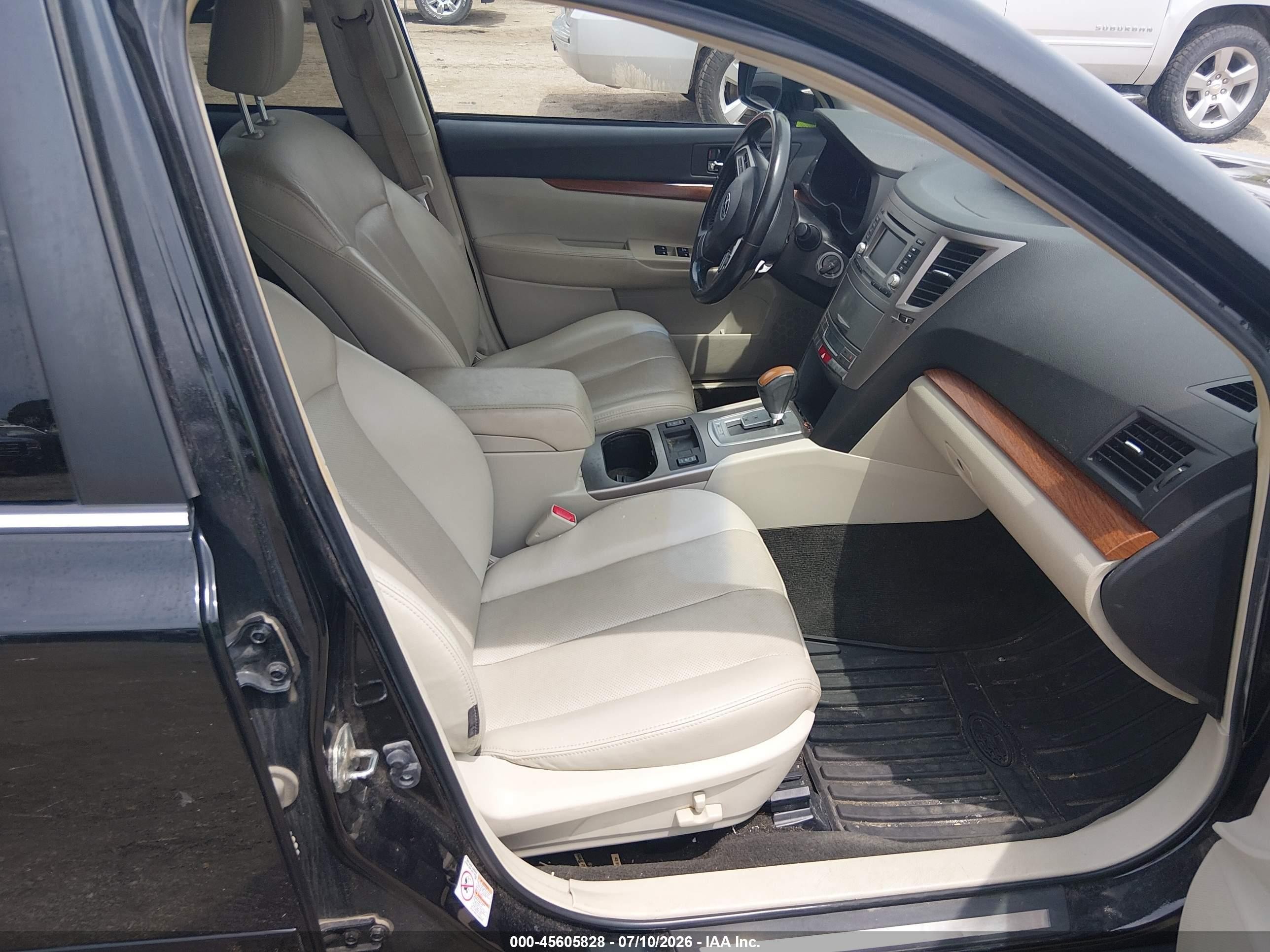 2013 Subaru Outback 2.5i Limited Black vin: 4S4BRCKC0D3294443