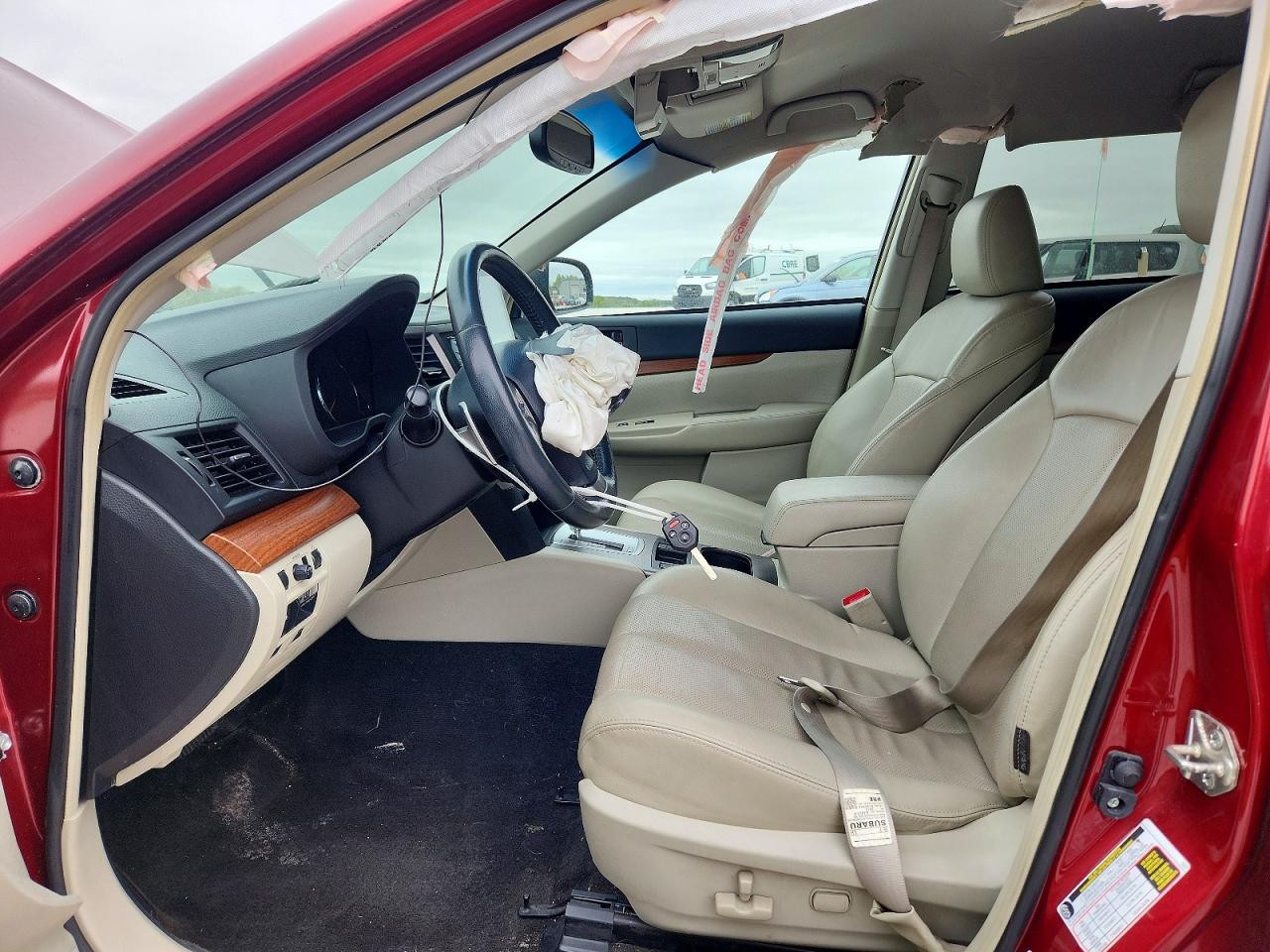 2014 Subaru Outback 2.5i Limited Красный vin: 4S4BRCKC0E3244594