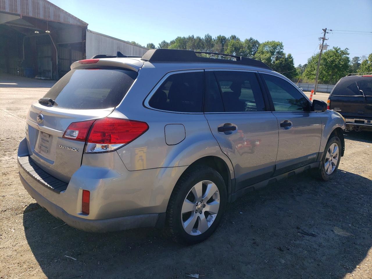 2011 Subaru Outback 2.5i Limited Silver vin: 4S4BRCKC1B3353478
