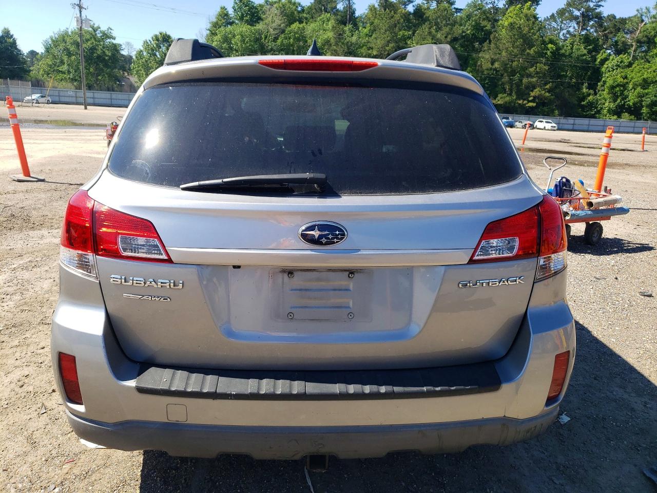 2011 Subaru Outback 2.5i Limited Silver vin: 4S4BRCKC1B3353478