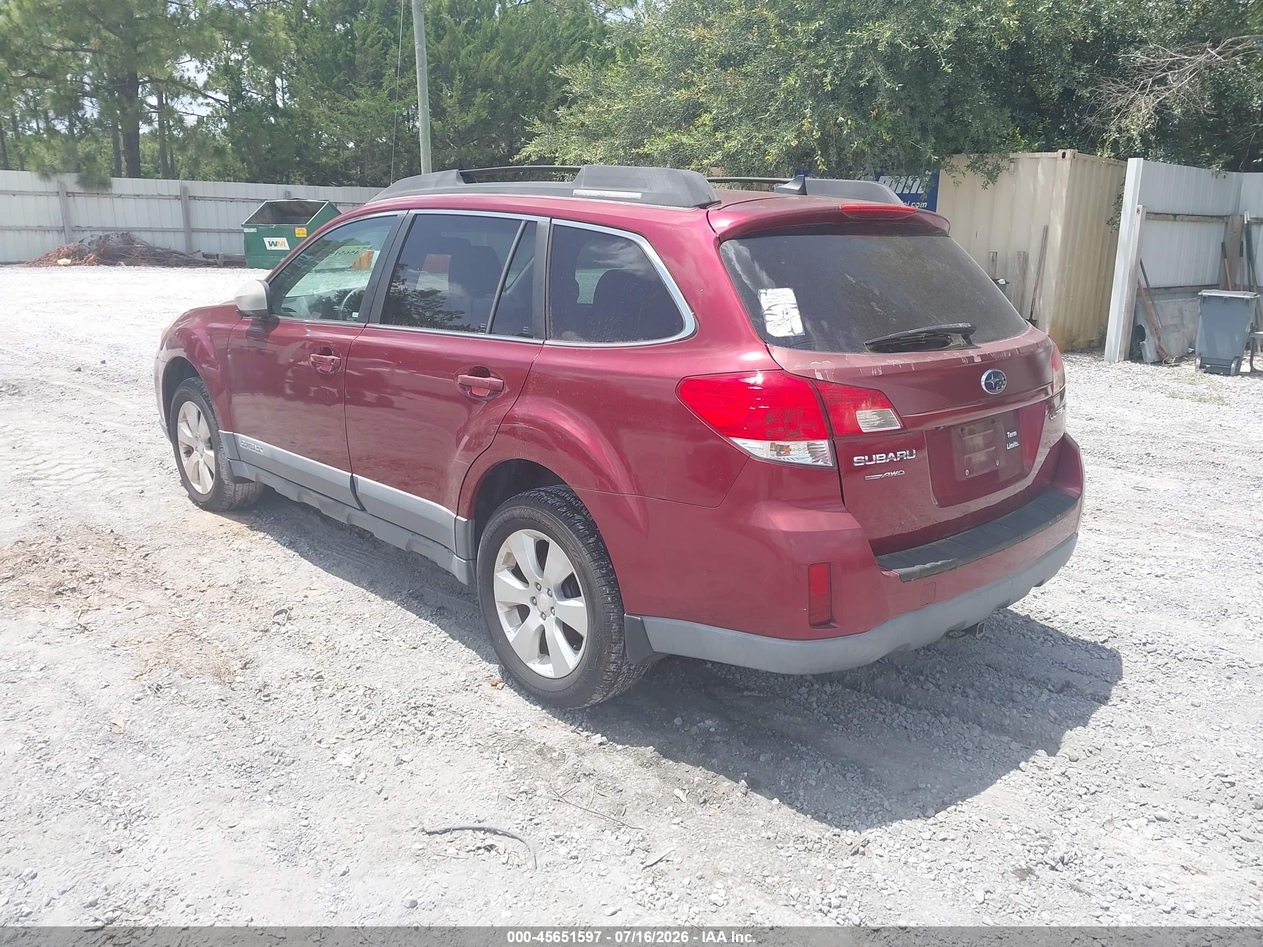 2011 Subaru Outback 2.5i Limited Burgundy vin: 4S4BRCKC1B3353755