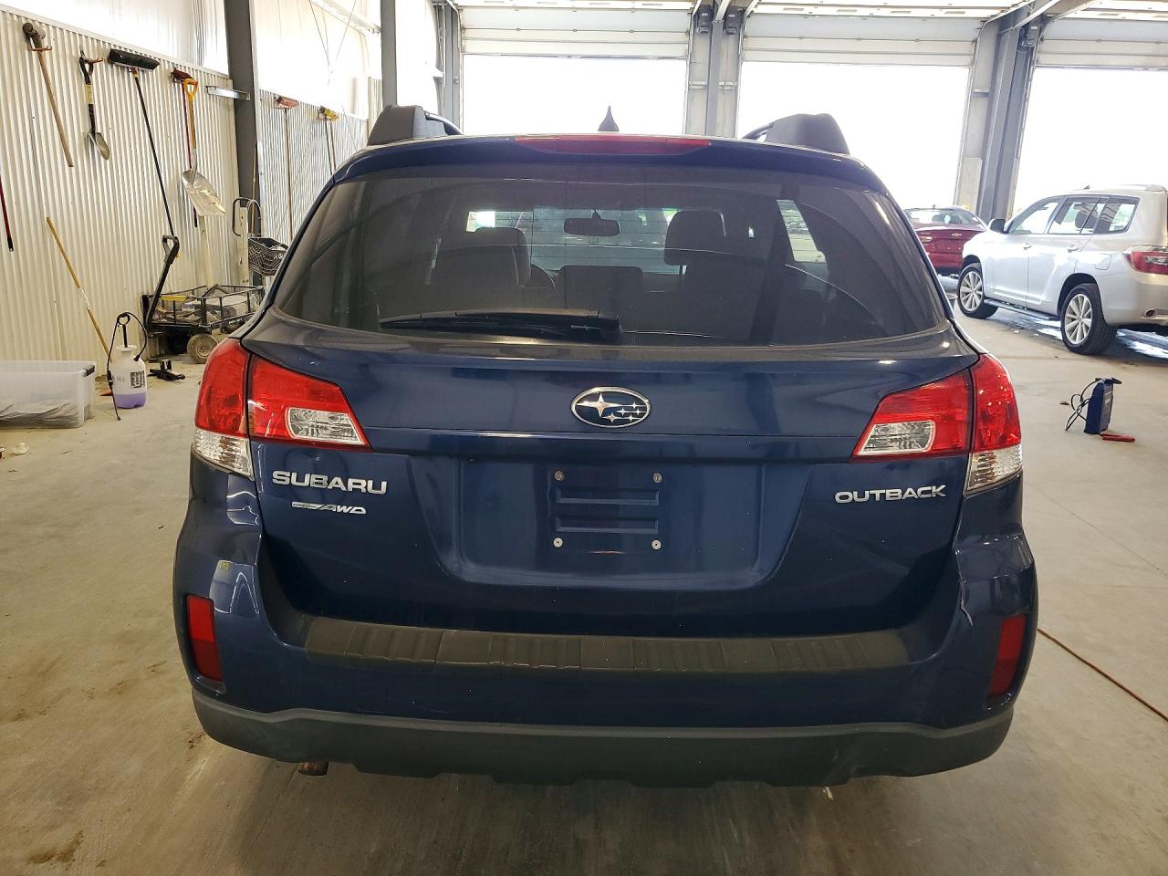 2011 Subaru Outback 2.5i Limited Синий vin: 4S4BRCKC1B3378011