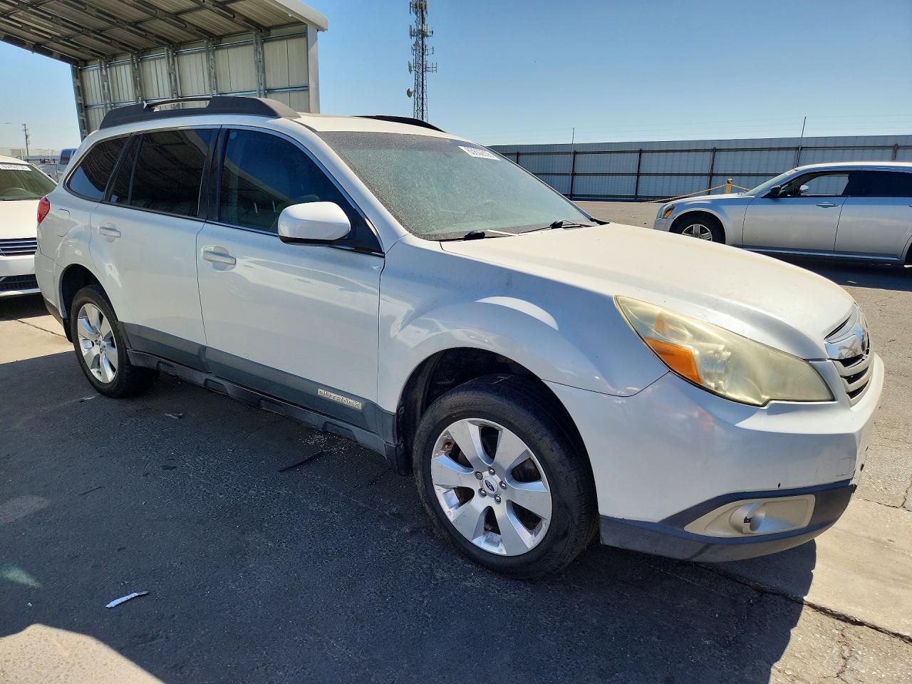 2012 Subaru Outback 2.5i Limited Белый vin: 4S4BRCKC1C3248246