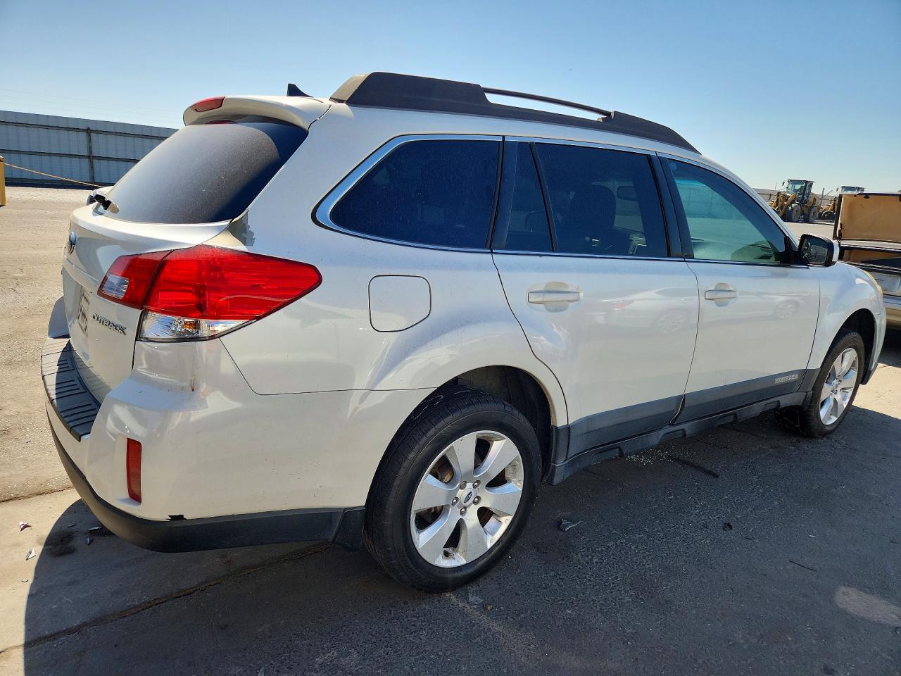 2012 Subaru Outback 2.5i Limited Белый vin: 4S4BRCKC1C3248246