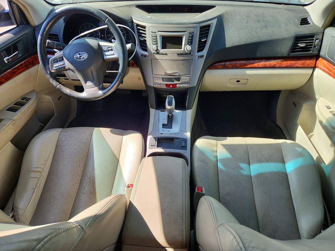 2012 Subaru Outback 2.5i Limited Белый vin: 4S4BRCKC1C3248246