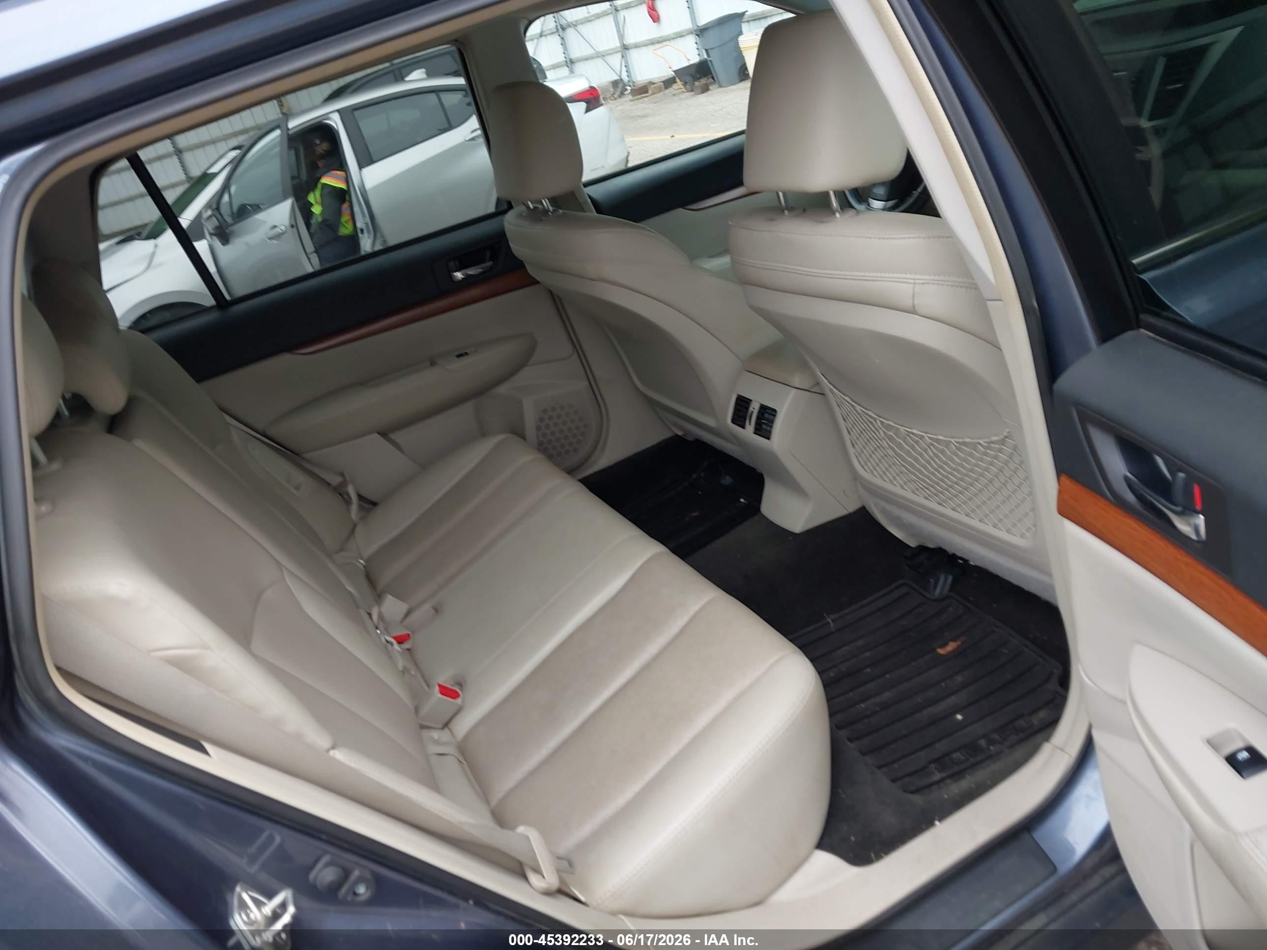 2013 Subaru Outback 2.5i Limited Blue vin: 4S4BRCKC1D3249107