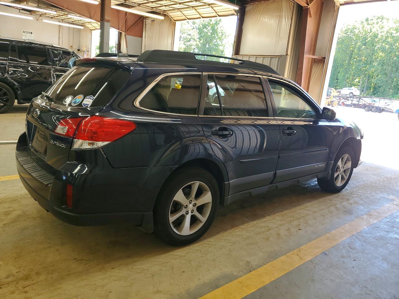 2013 Subaru Outback 2.5i Limited Blue vin: 4S4BRCKC1D3249558
