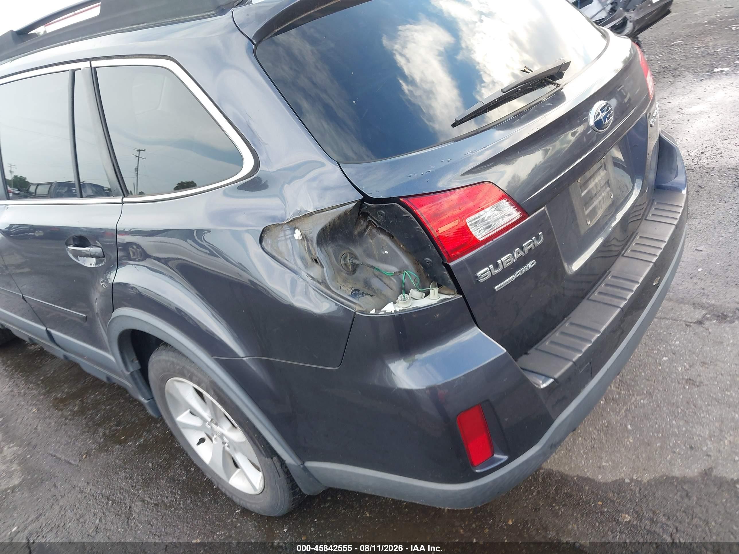 2013 Subaru Outback 2.5i Limited Серый vin: 4S4BRCKC1D3290076