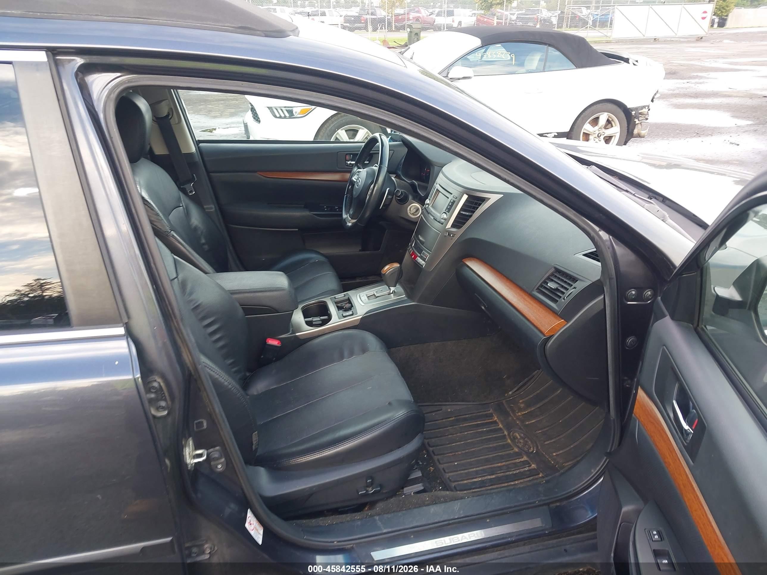 2013 Subaru Outback 2.5i Limited Серый vin: 4S4BRCKC1D3290076
