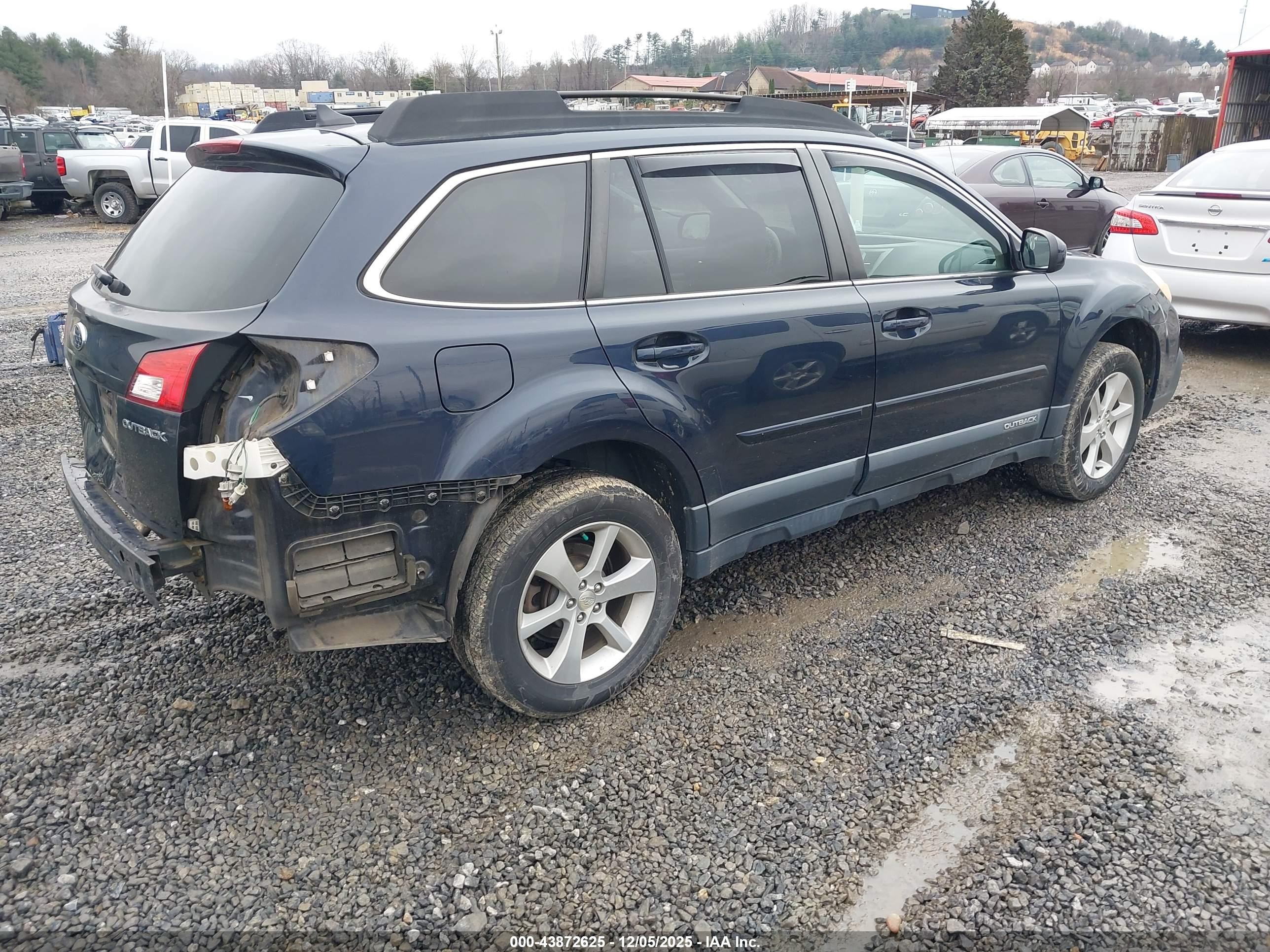 2013 Subaru Outback 2.5i Limited Blue vin: 4S4BRCKC1D3313730