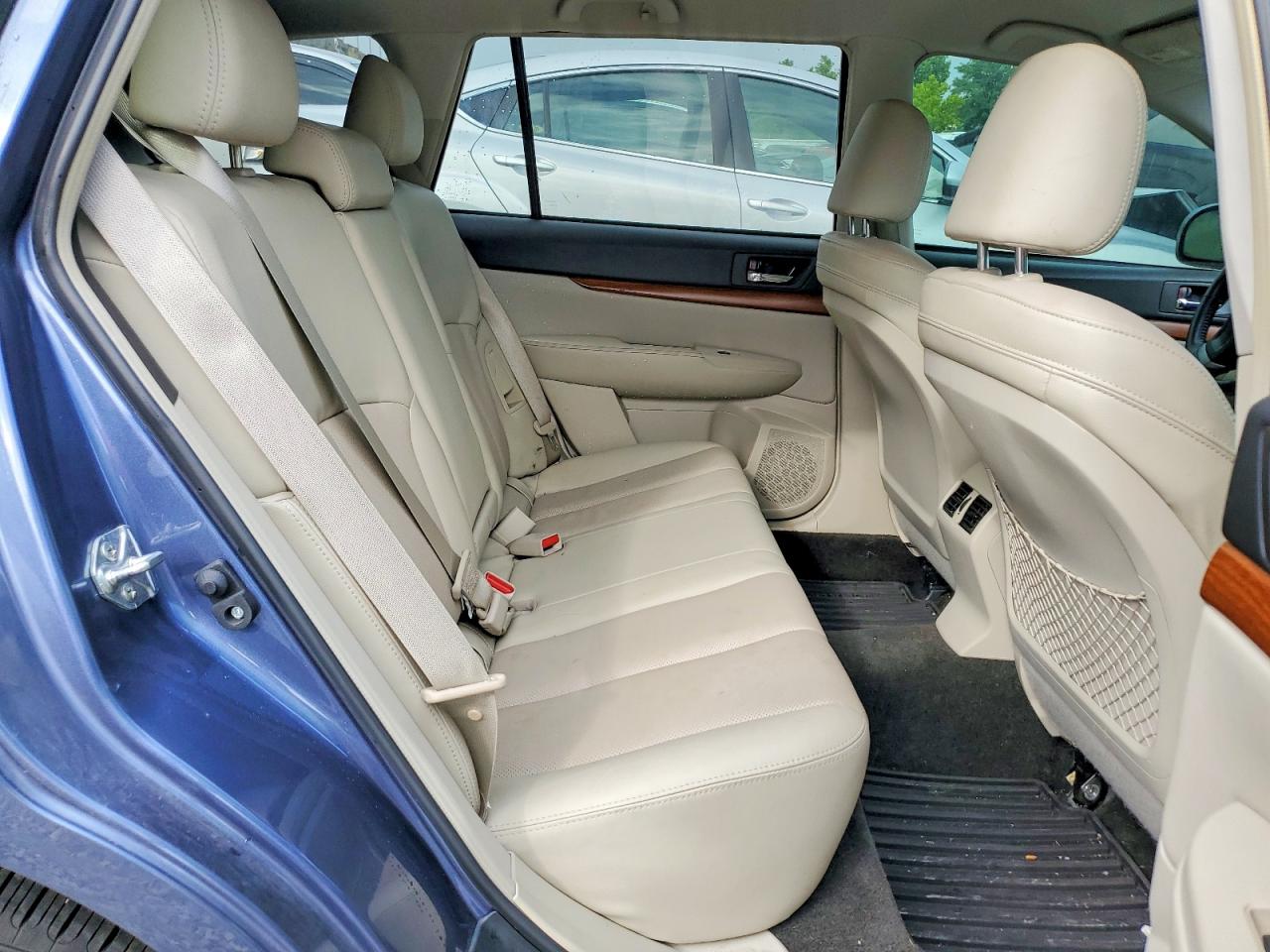 2014 Subaru Outback 2.5i Limited Blue vin: 4S4BRCKC1E3210177
