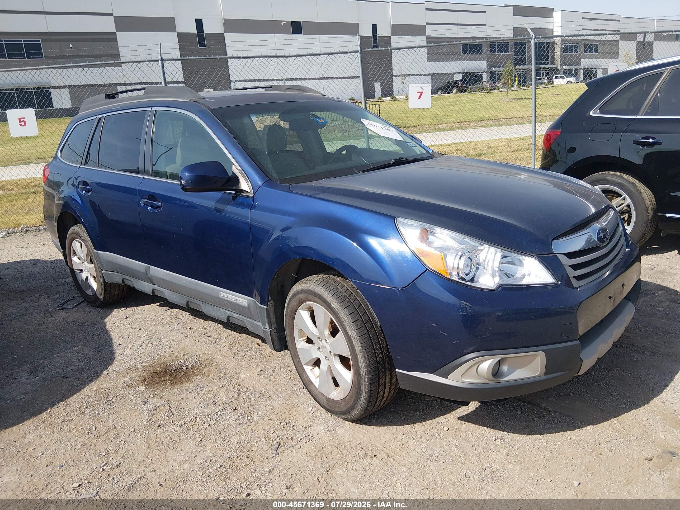 2010 Subaru Outback 2.5i Limited Синий vin: 4S4BRCKC2A3354587