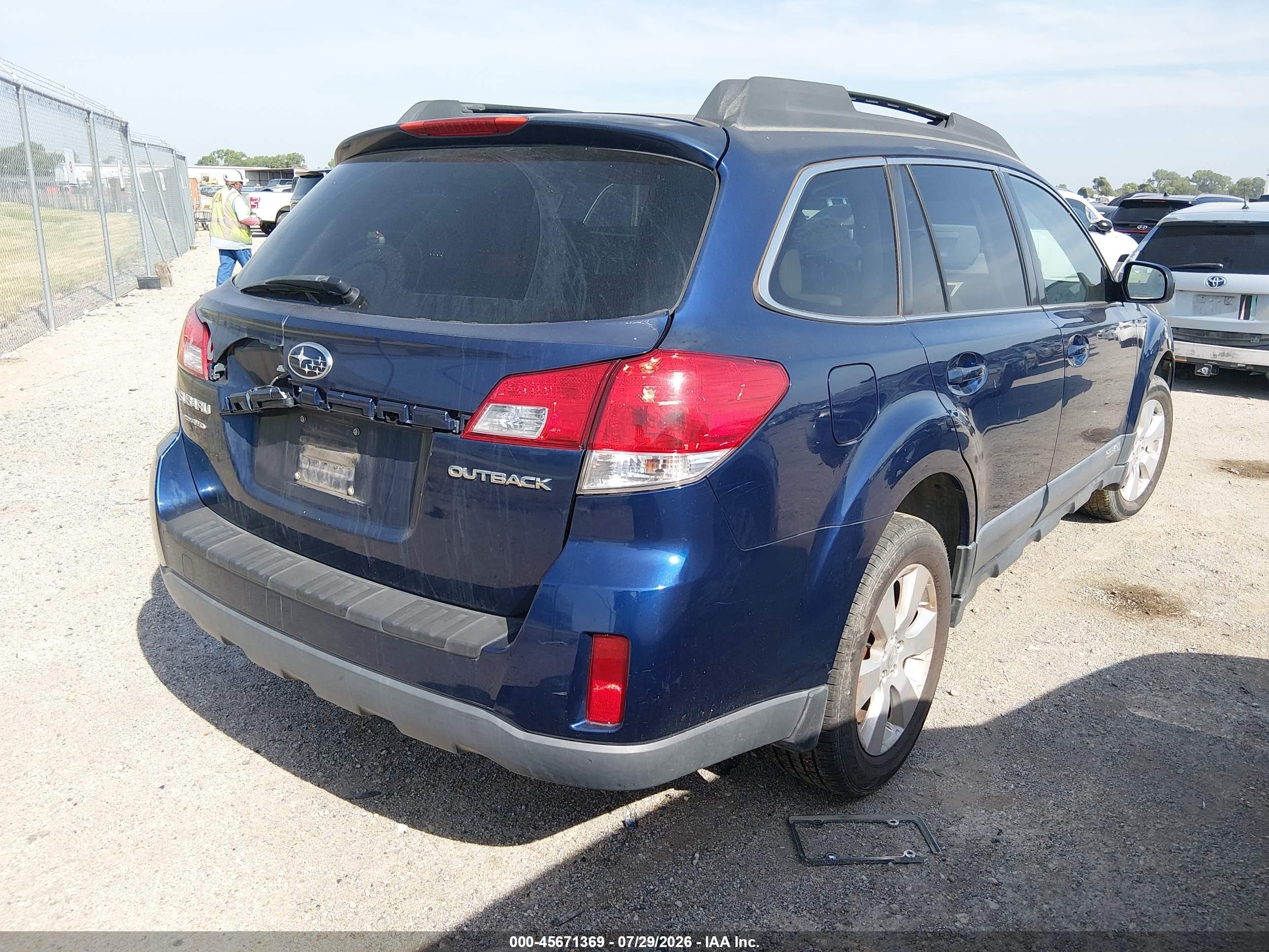 2010 Subaru Outback 2.5i Limited Синий vin: 4S4BRCKC2A3354587