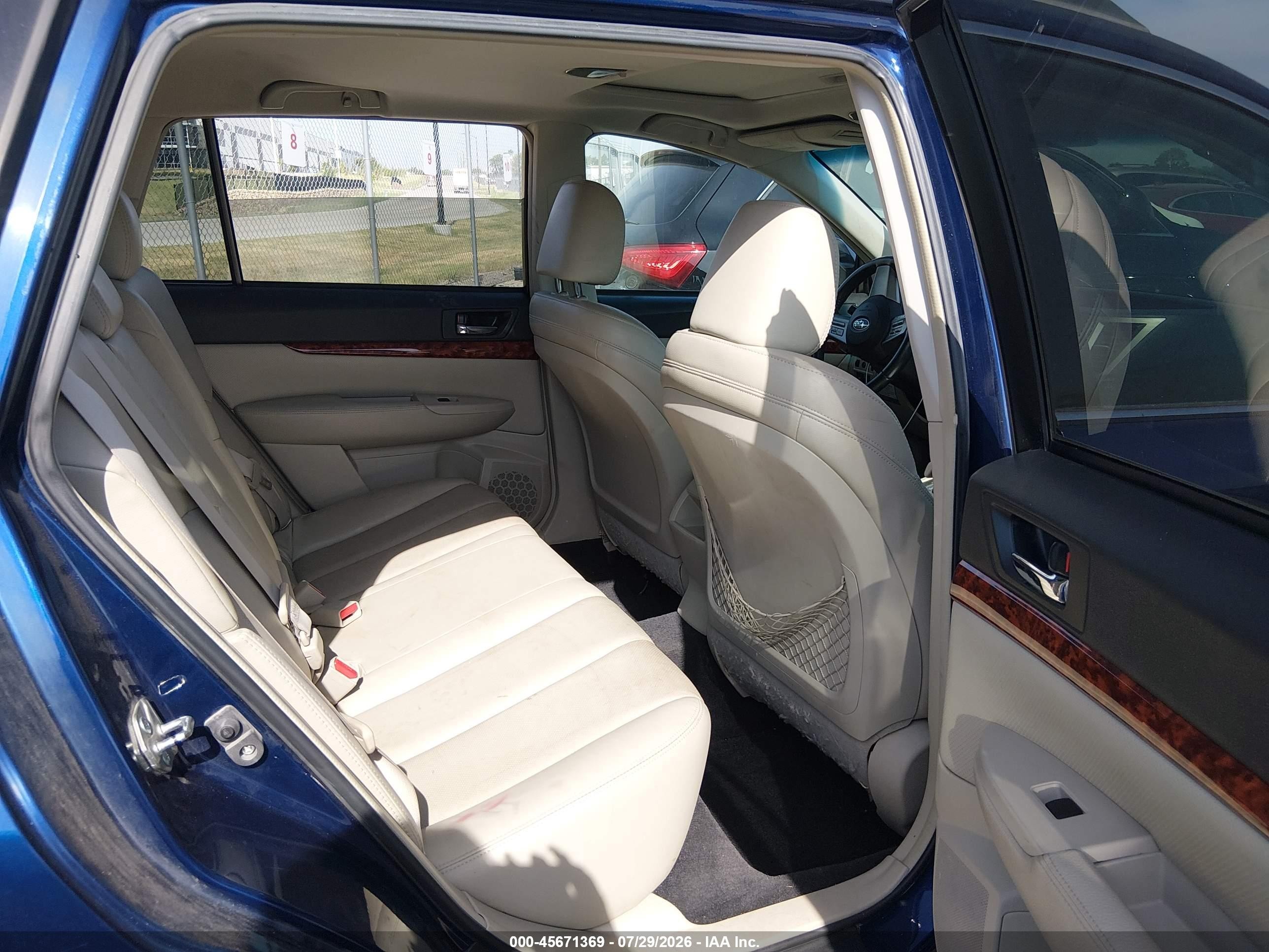 2010 Subaru Outback 2.5i Limited Синий vin: 4S4BRCKC2A3354587