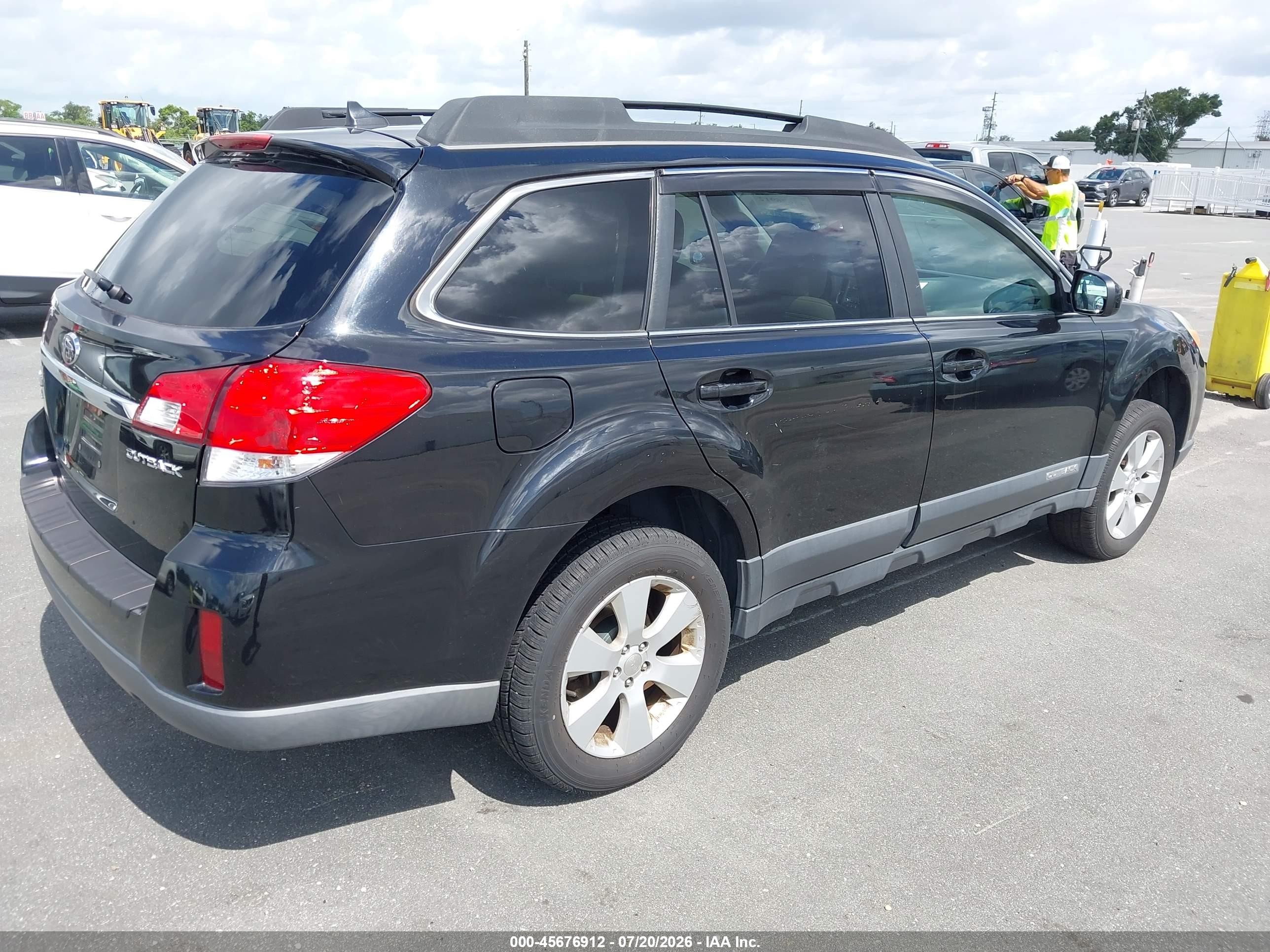 2011 Subaru Outback 2.5i Limited Black vin: 4S4BRCKC2B3352226