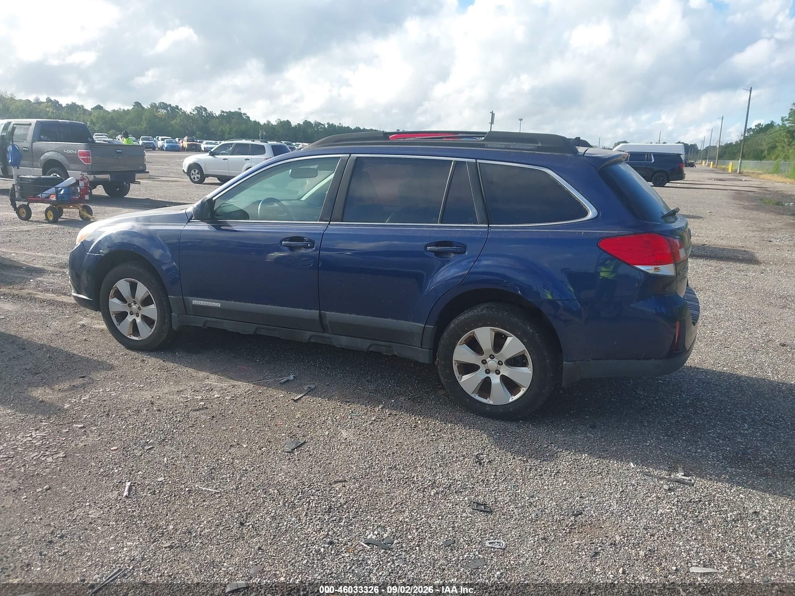 2011 Subaru Outback 2.5i Limited Blue vin: 4S4BRCKC2B3385484