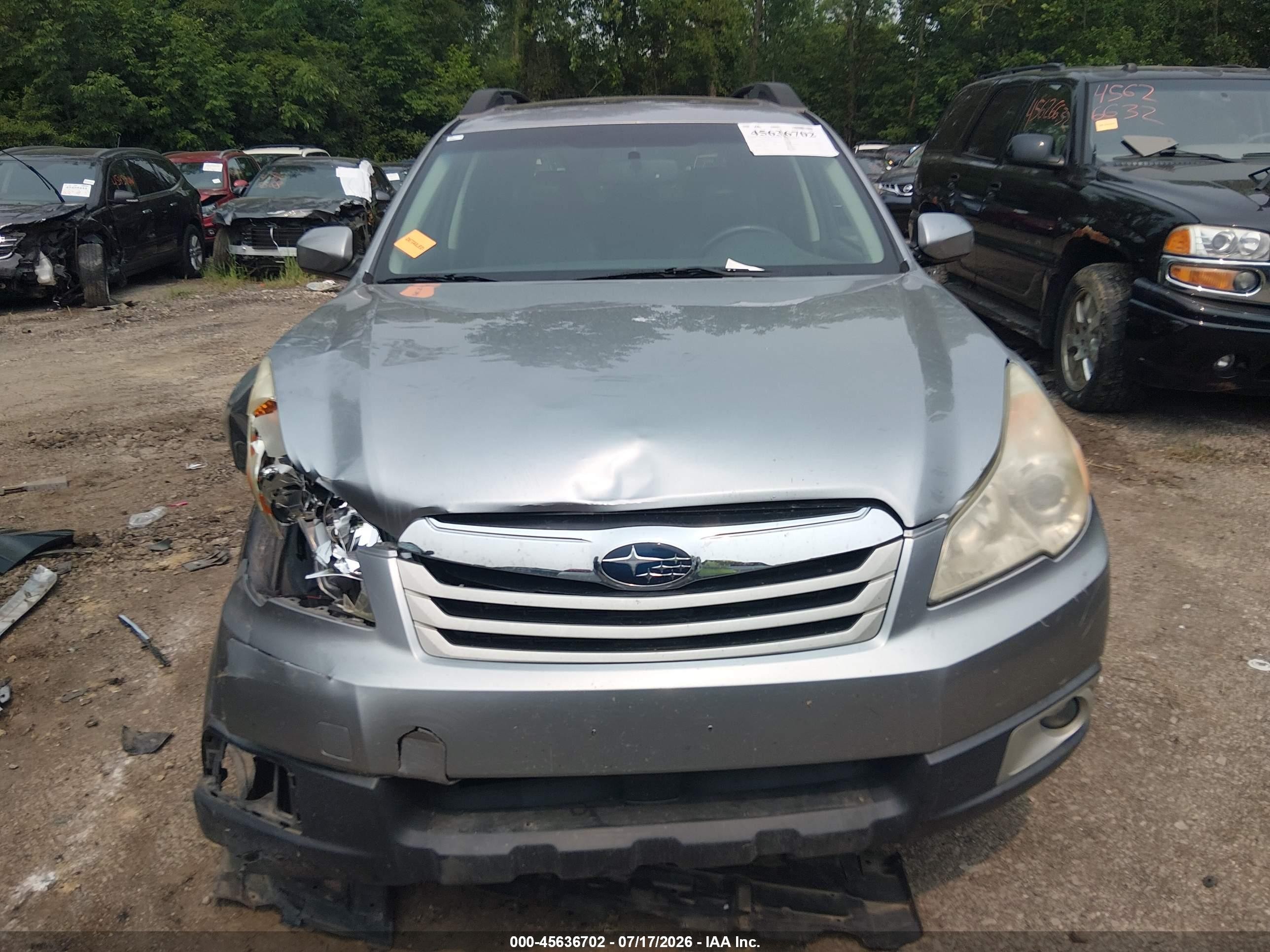 2010 Subaru Outback 2.5i Limited Silver vin: 4S4BRCKC3A3362102
