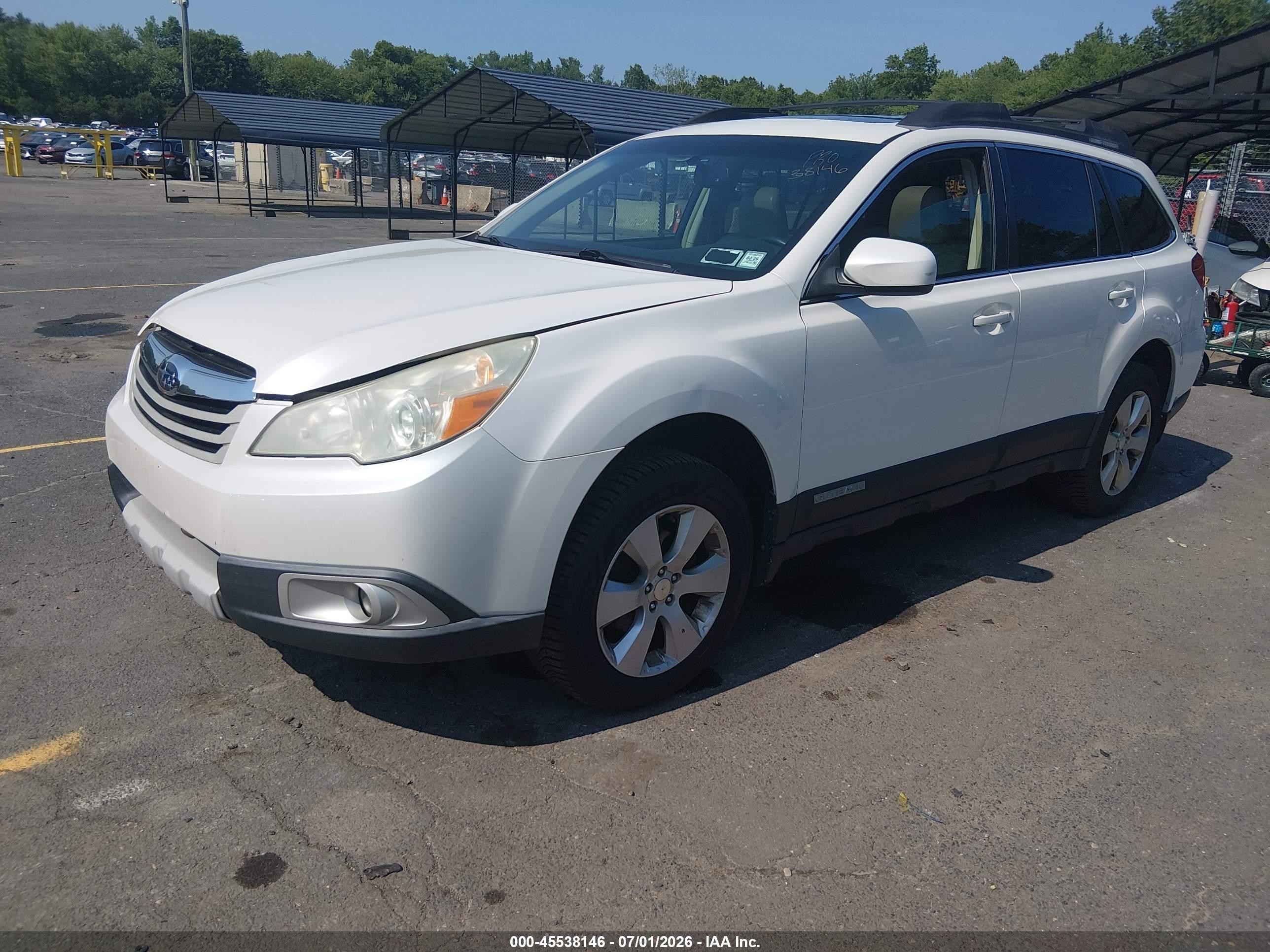 2011 Subaru Outback 2.5i Limited White vin: 4S4BRCKC3B3368743