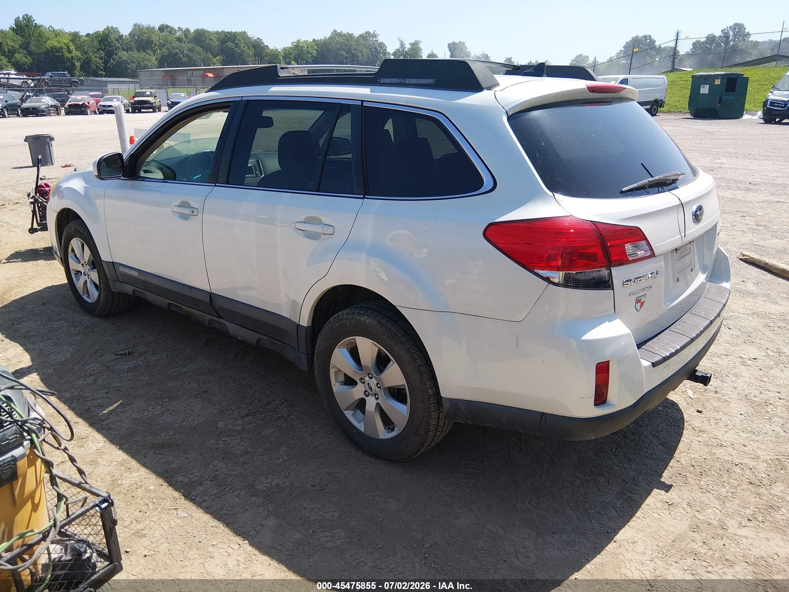 2012 Subaru Outback 2.5i Limited White vin: 4S4BRCKC3C3201428