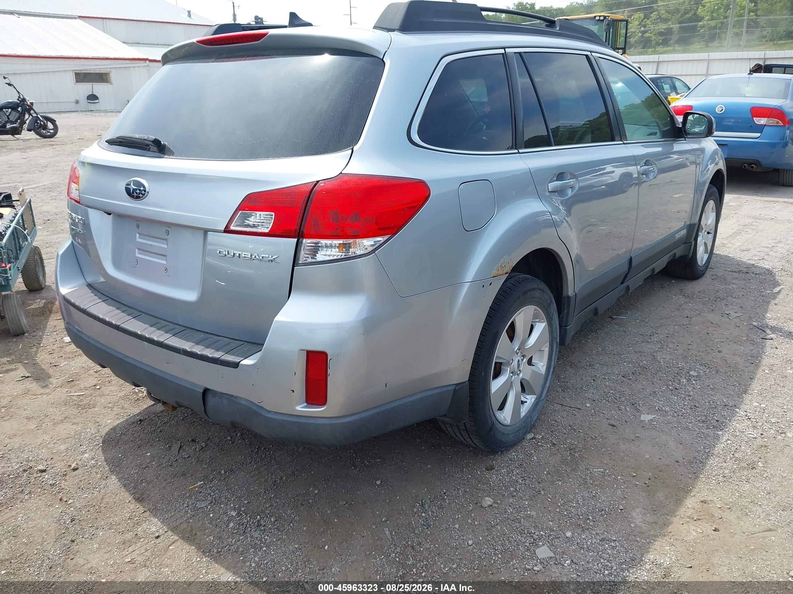 2012 Subaru Outback 2.5i Limited Silver vin: 4S4BRCKC3C3237880