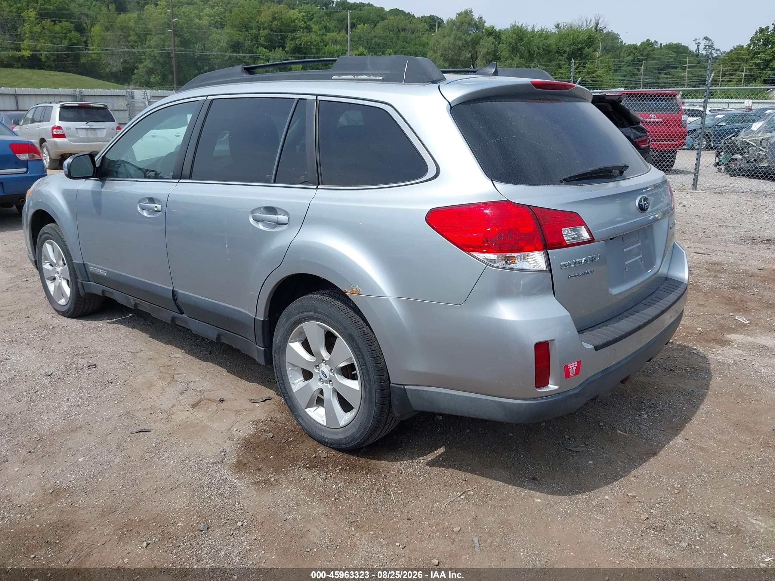 2012 Subaru Outback 2.5i Limited Silver vin: 4S4BRCKC3C3237880