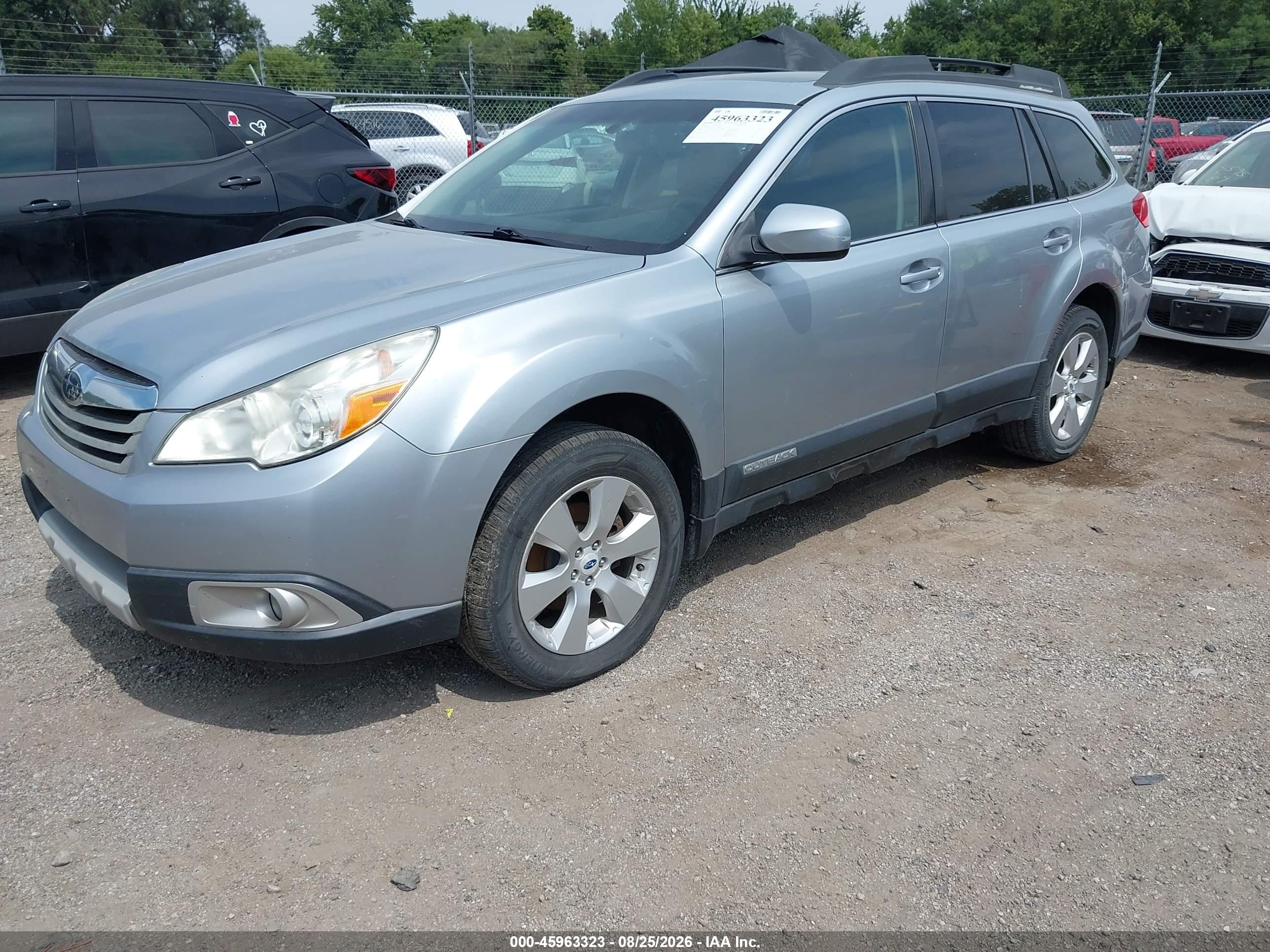 2012 Subaru Outback 2.5i Limited Silver vin: 4S4BRCKC3C3237880