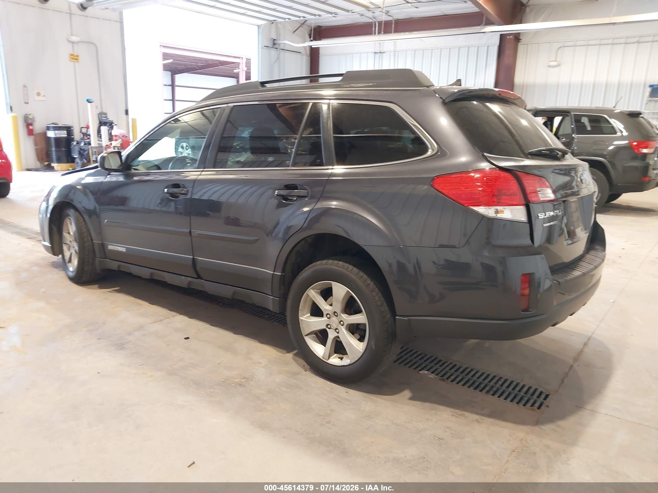 2012 Subaru Outback 2.5i Limited Gray vin: 4S4BRCKC3C3252458