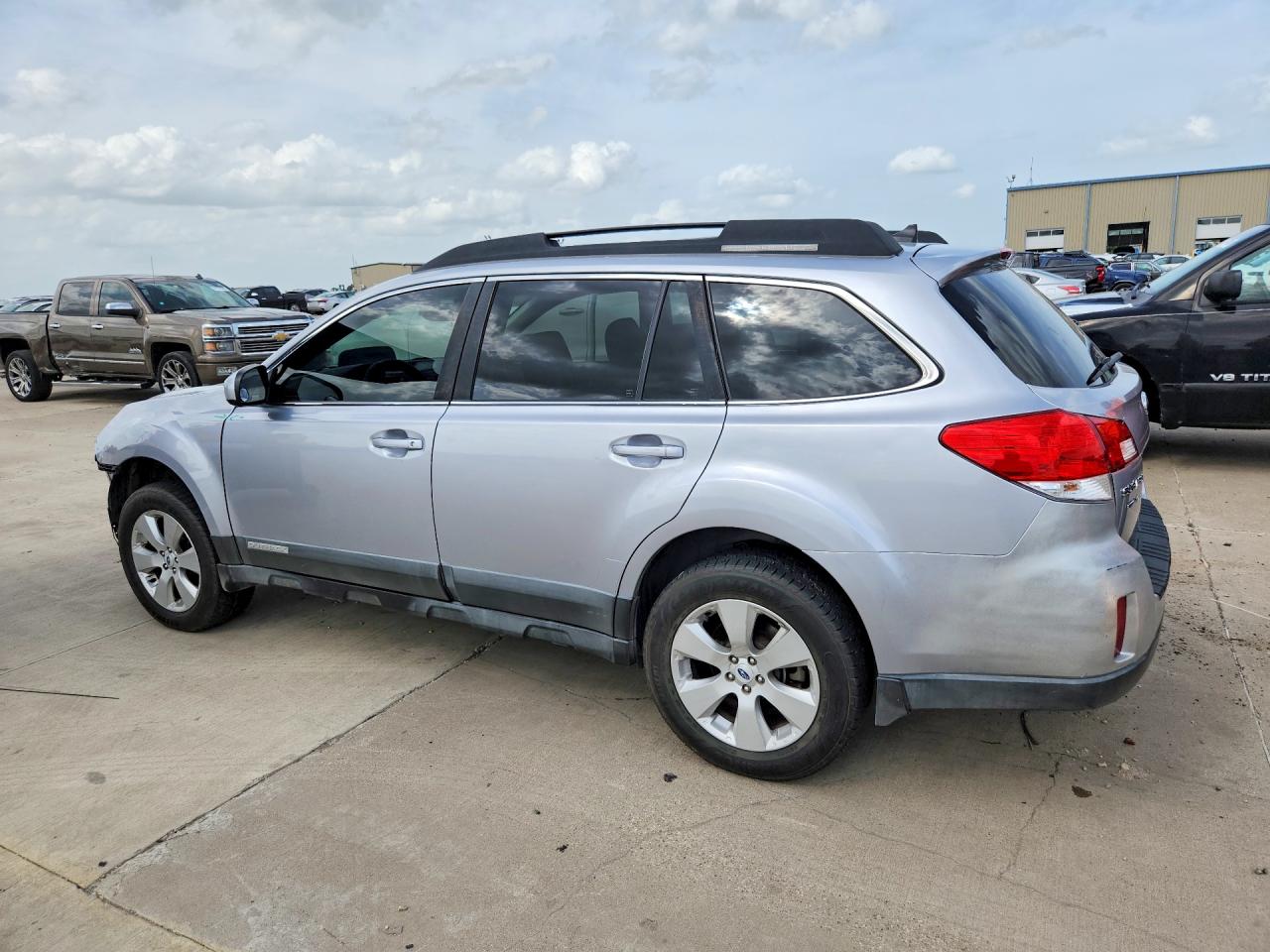2012 Subaru Outback 2.5i Limited Silver vin: 4S4BRCKC3C3295424