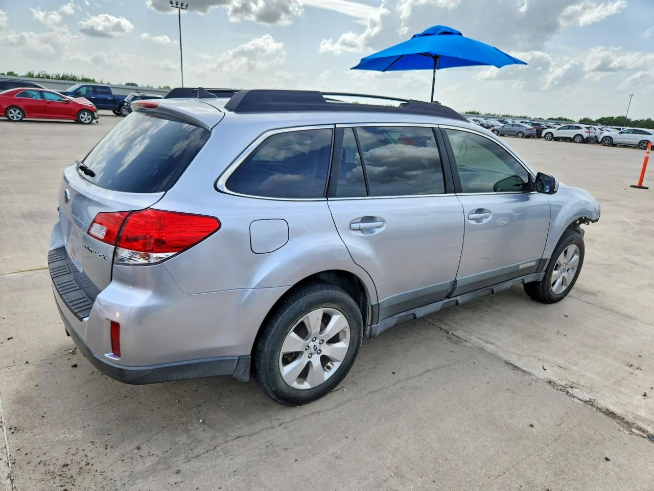 2012 Subaru Outback 2.5i Limited Silver vin: 4S4BRCKC3C3295424