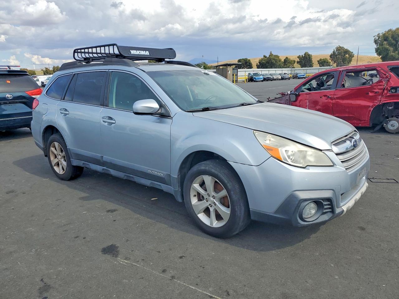 2013 Subaru Outback 2.5i Limited Silver vin: 4S4BRCKC3D3231532