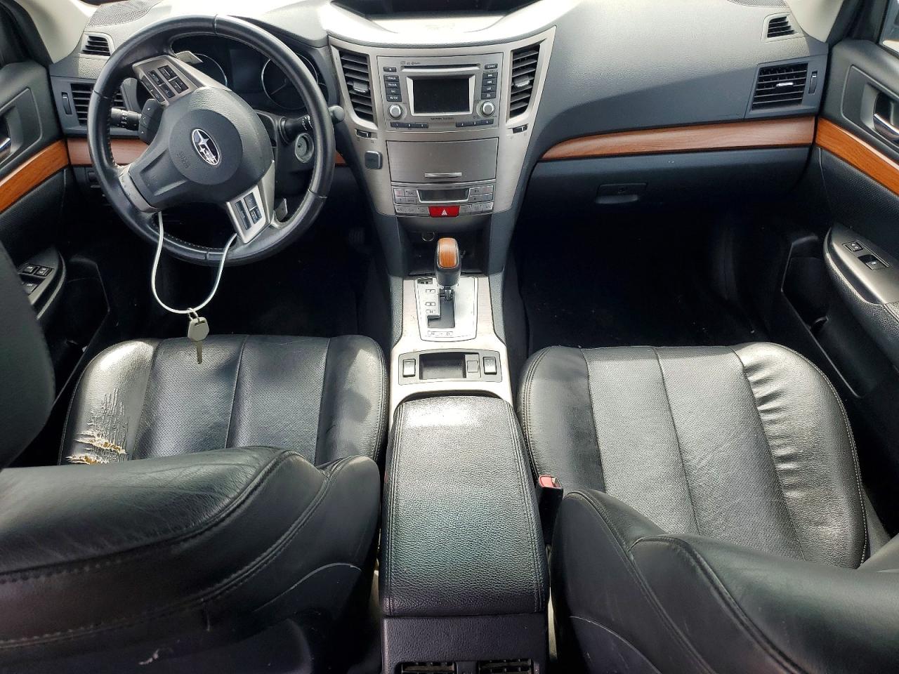 2013 Subaru Outback 2.5i Limited Silver vin: 4S4BRCKC3D3231532