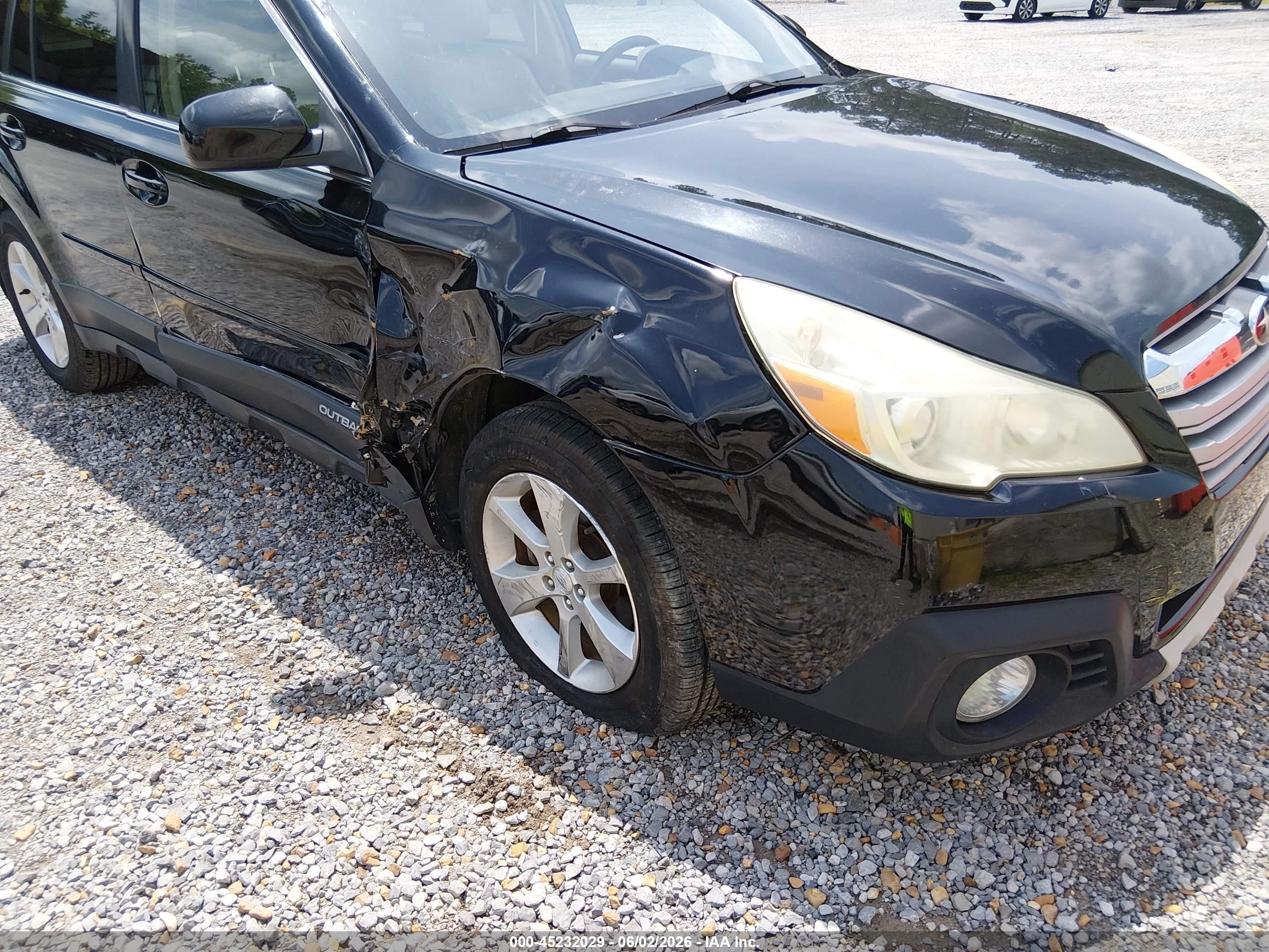 2013 Subaru Outback 2.5i Limited Black vin: 4S4BRCKC3D3277992