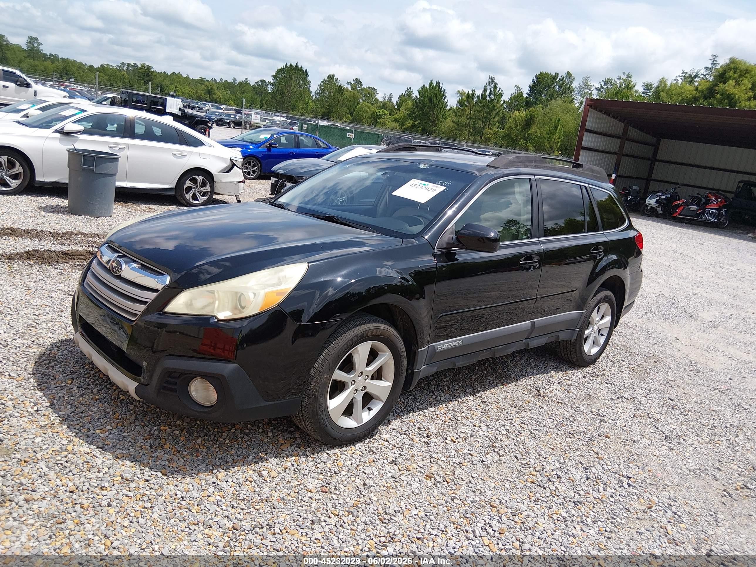 2013 Subaru Outback 2.5i Limited Black vin: 4S4BRCKC3D3277992