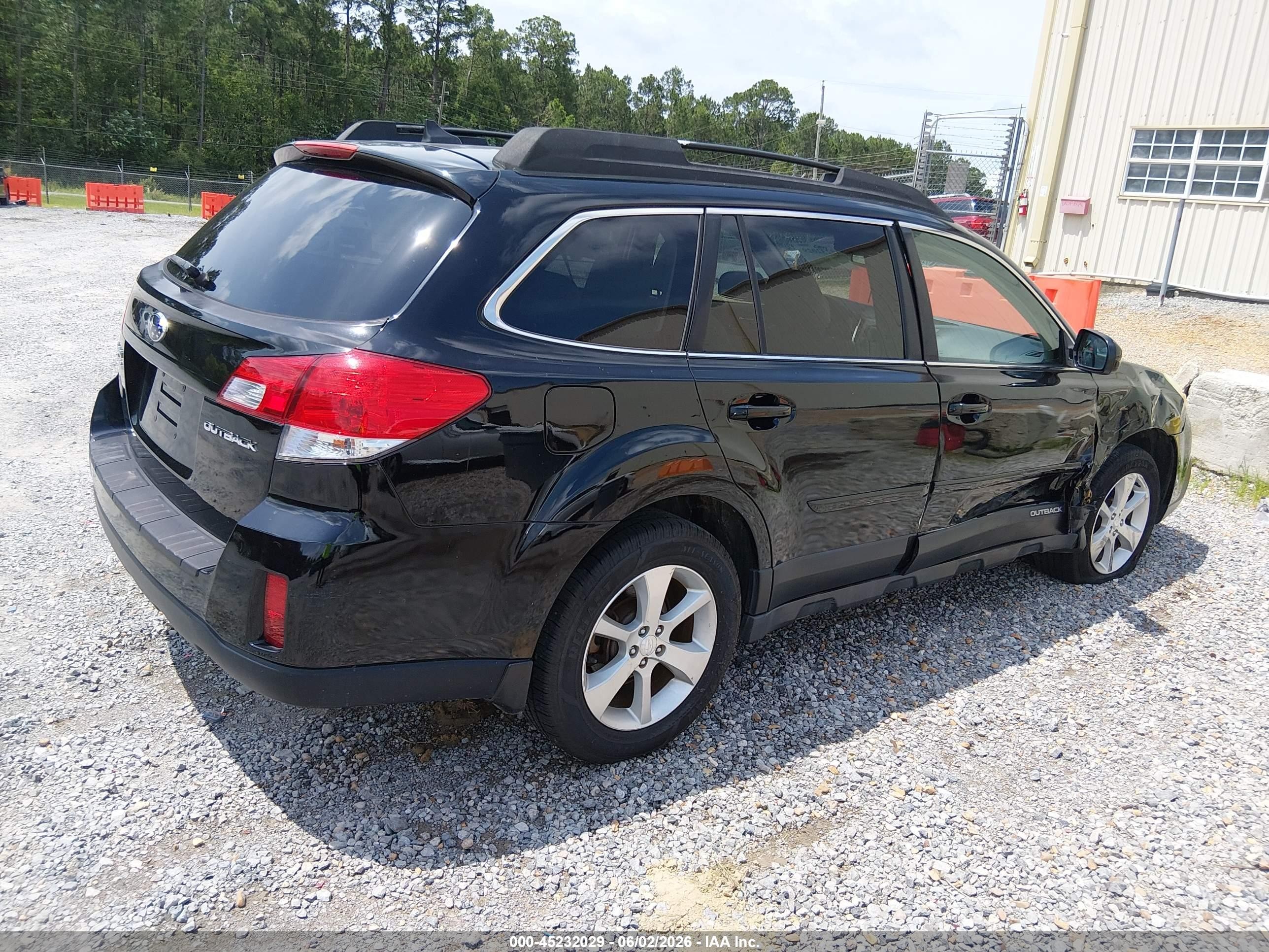 2013 Subaru Outback 2.5i Limited Black vin: 4S4BRCKC3D3277992