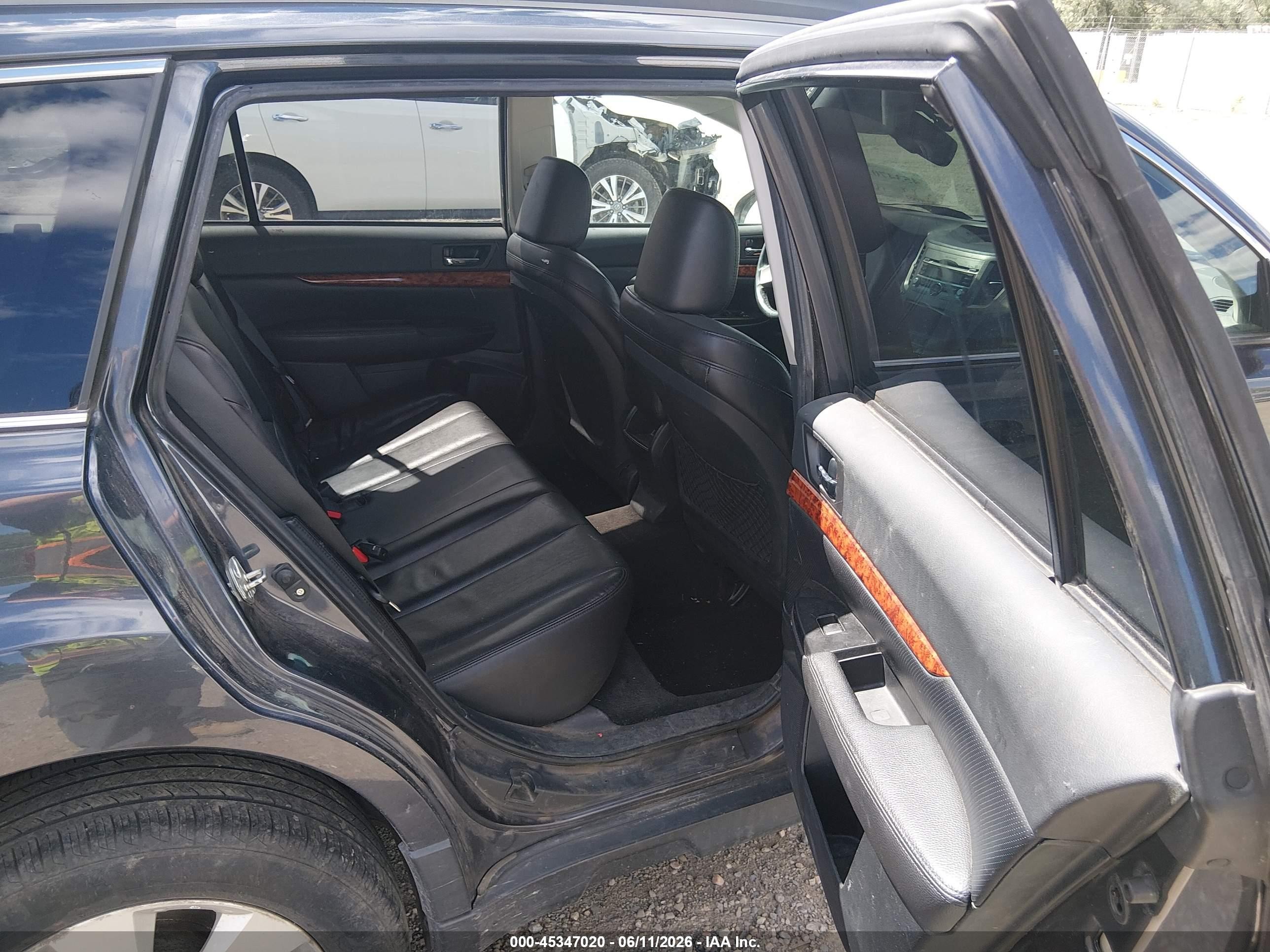 2010 Subaru Outback 2.5i Limited Gray vin: 4S4BRCKC4A3356227