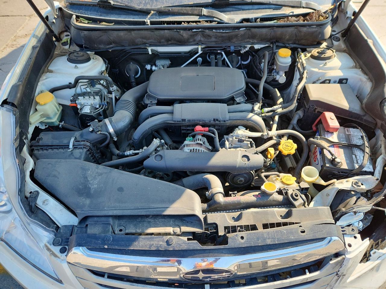 2011 Subaru Outback 2.5i Limited Белый vin: 4S4BRCKC4B3350316