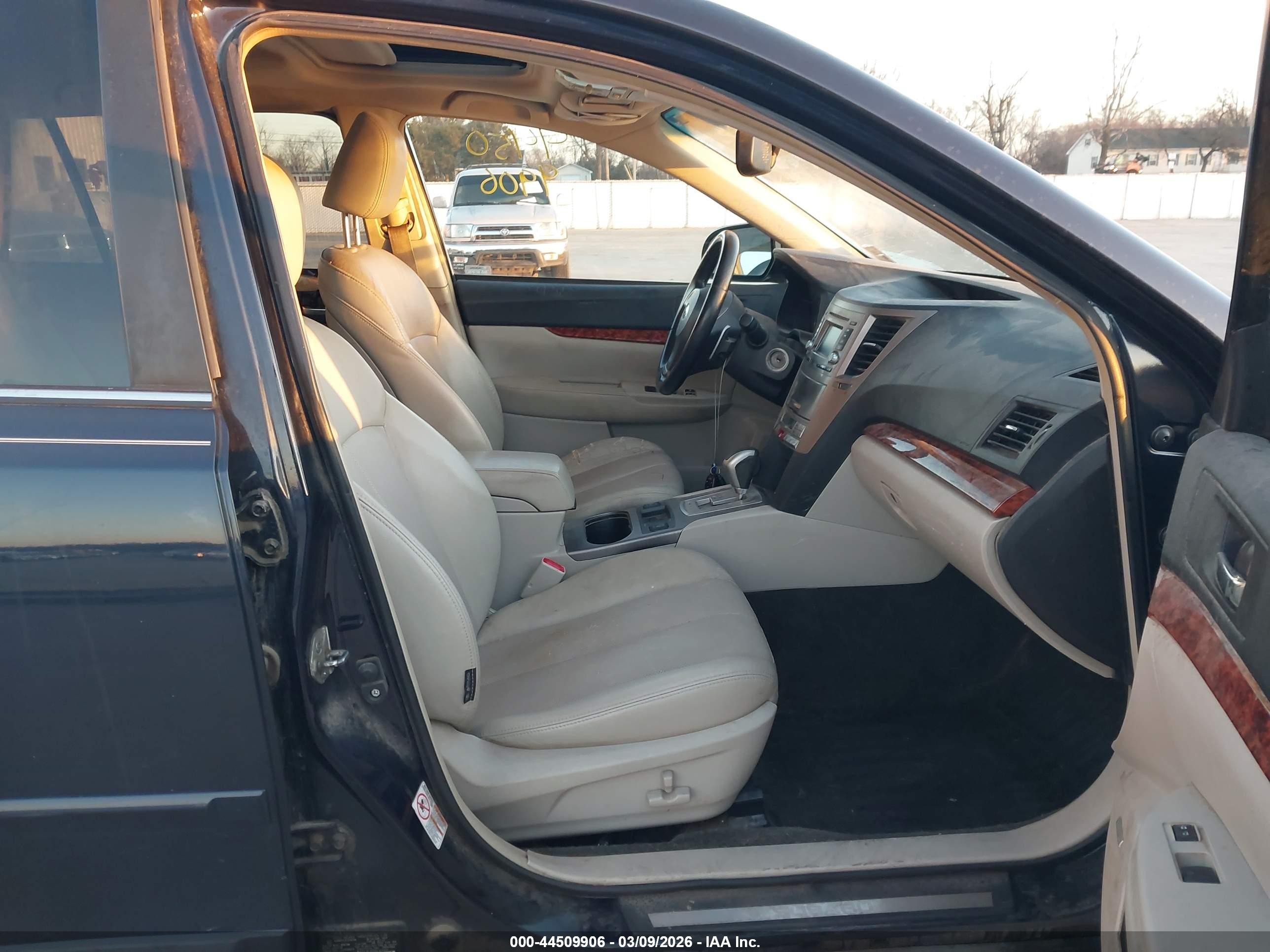 2012 Subaru Outback 2.5i Limited Blue vin: 4S4BRCKC4C3250766