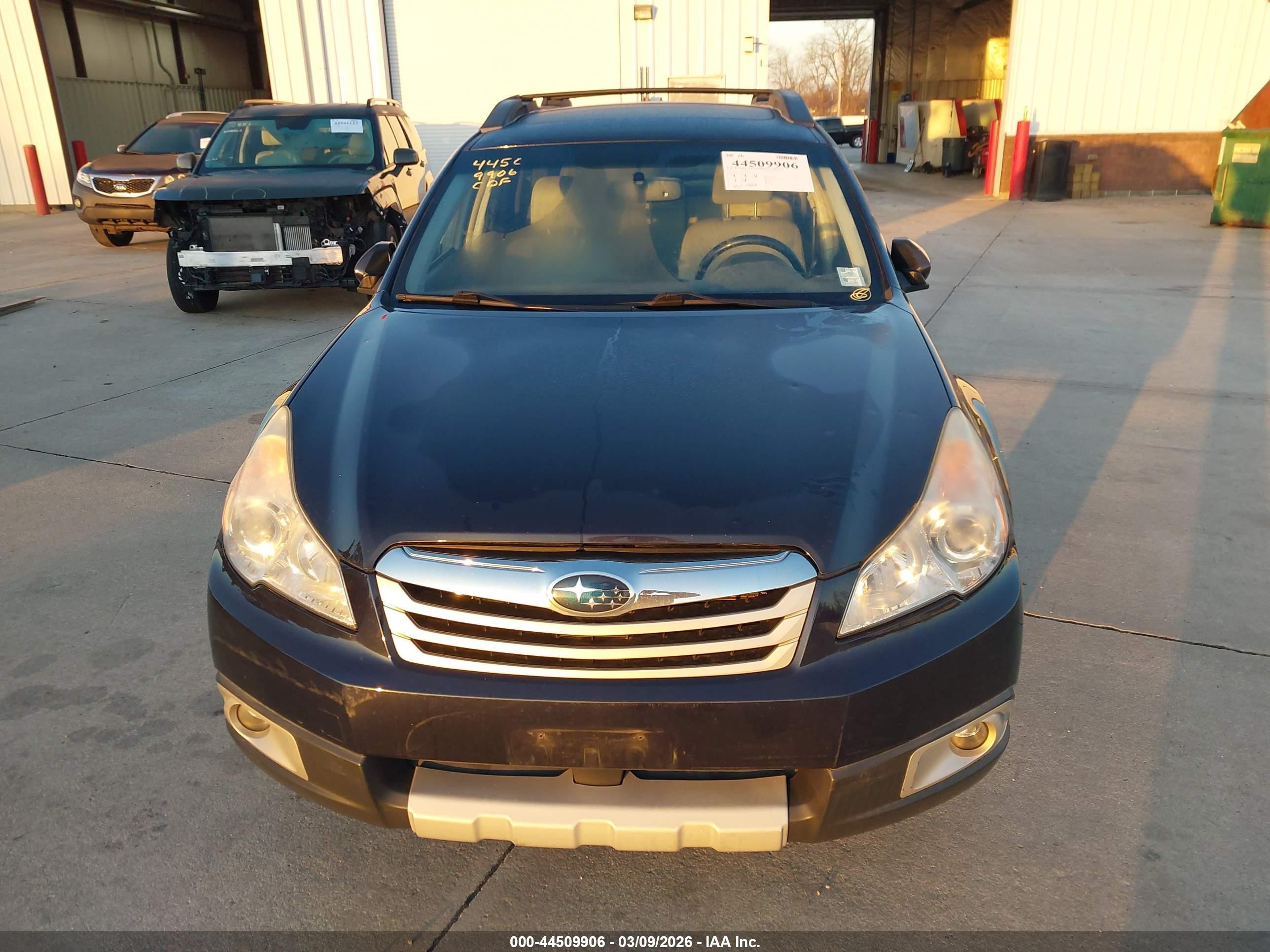 2012 Subaru Outback 2.5i Limited Blue vin: 4S4BRCKC4C3250766