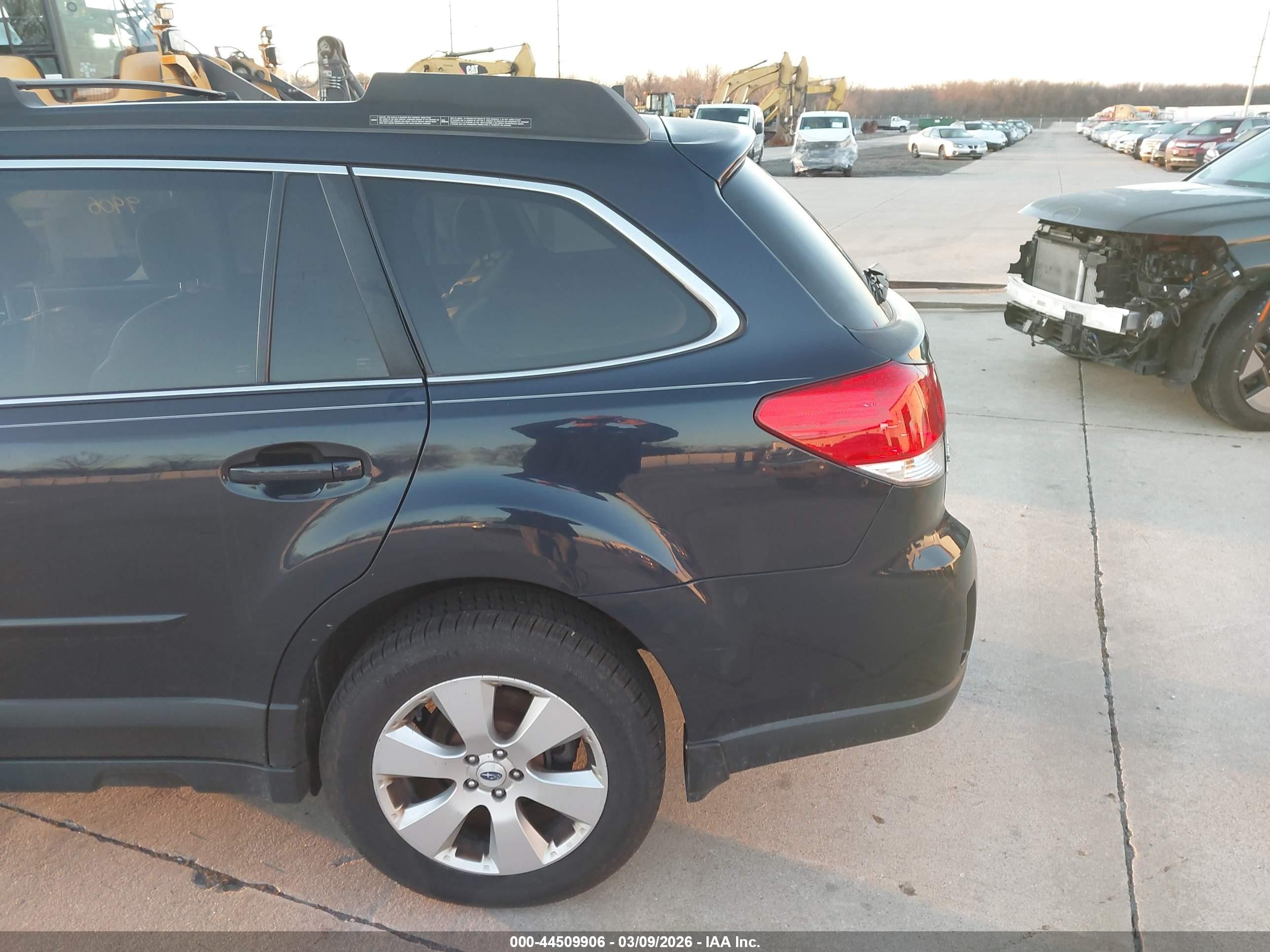 2012 Subaru Outback 2.5i Limited Blue vin: 4S4BRCKC4C3250766